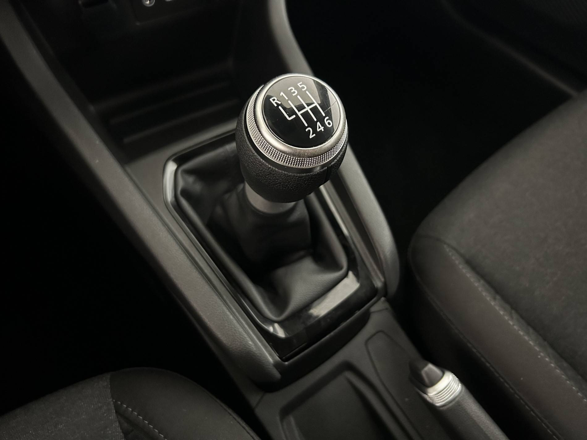 Vente en ligne Renault Clio 5 Clio TCe 90 au prix de 13 990 €