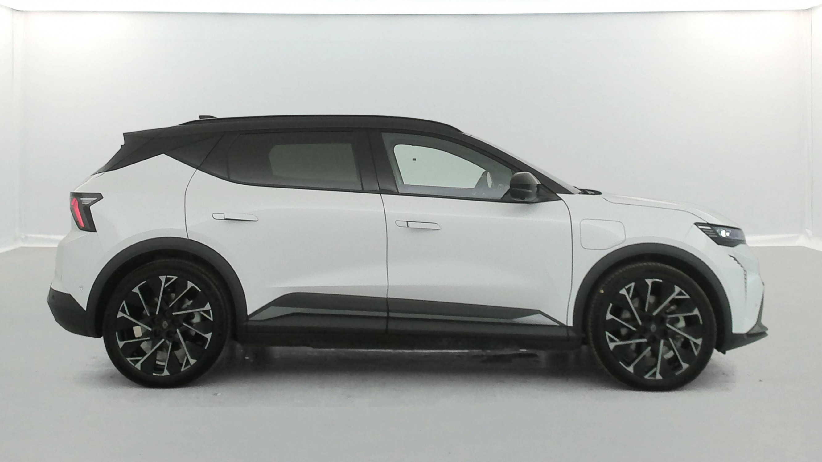 Vente en ligne Renault Scenic E-Tech  220 ch grande autonomie au prix de 39 991 €