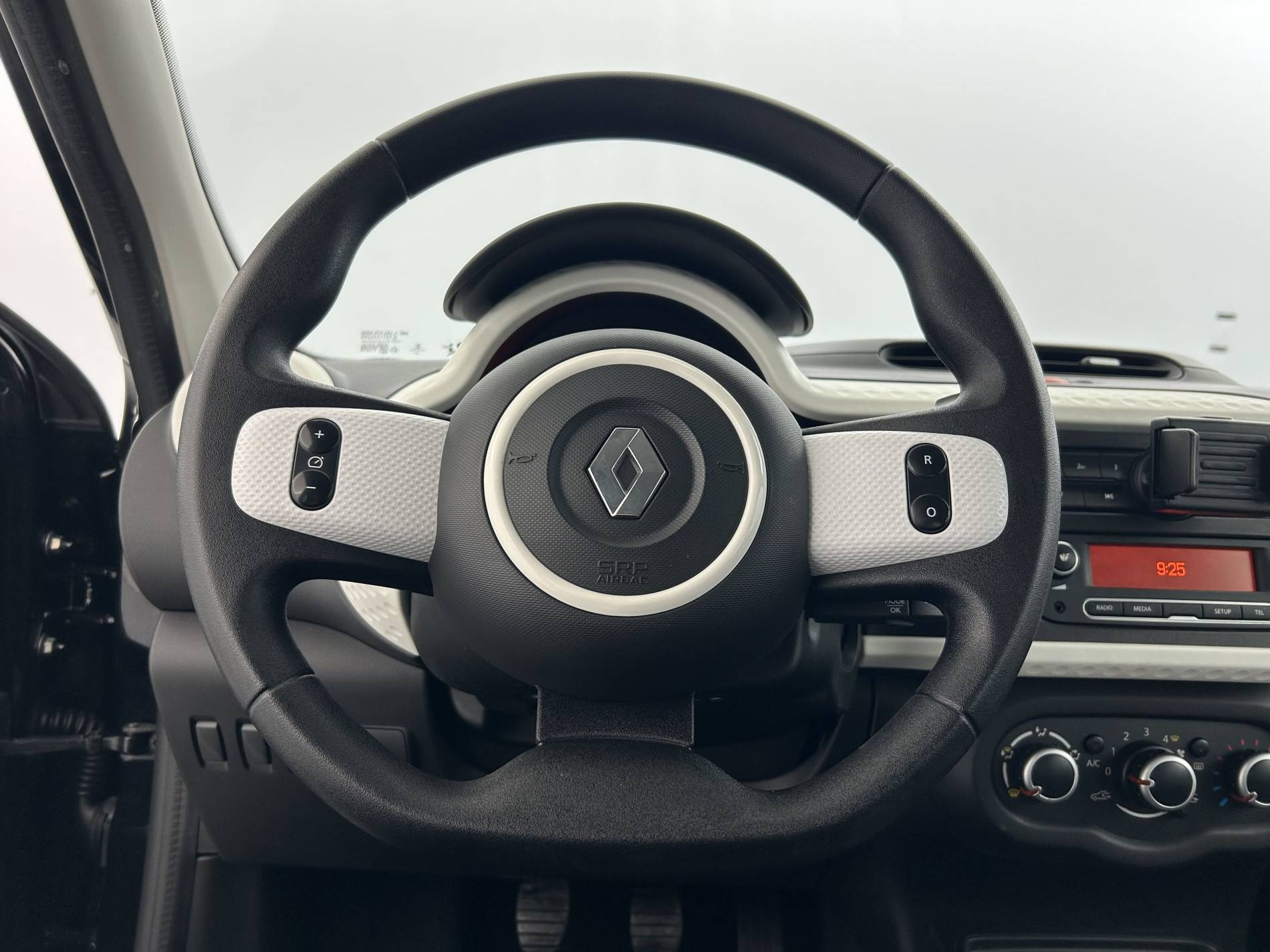 Vente en ligne Renault Twingo 3  SCe 65 - 21 au prix de 9 990 €