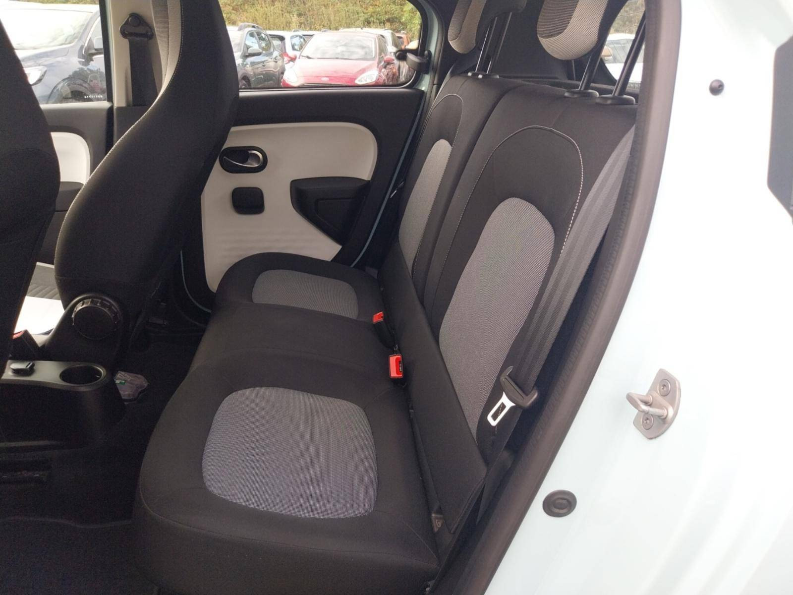 Vente en ligne Renault Twingo Electrique Twingo III E-Tech au prix de 12 900 €