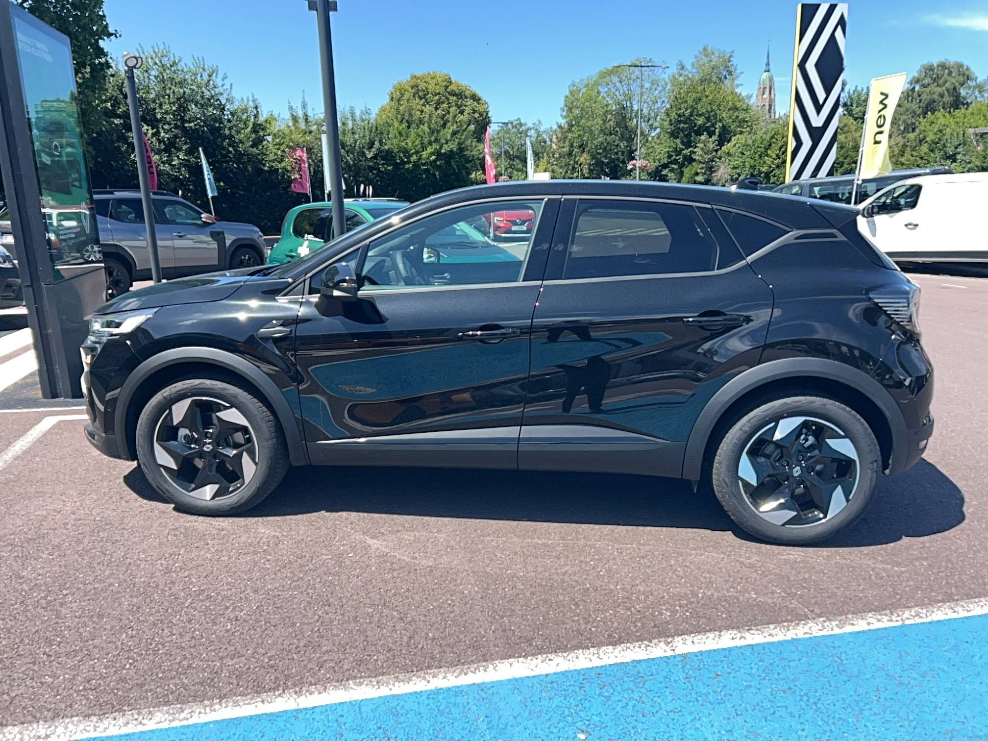 Vente en ligne Renault Captur  E-Tech full hybrid 160 ch au prix de 30 990 €