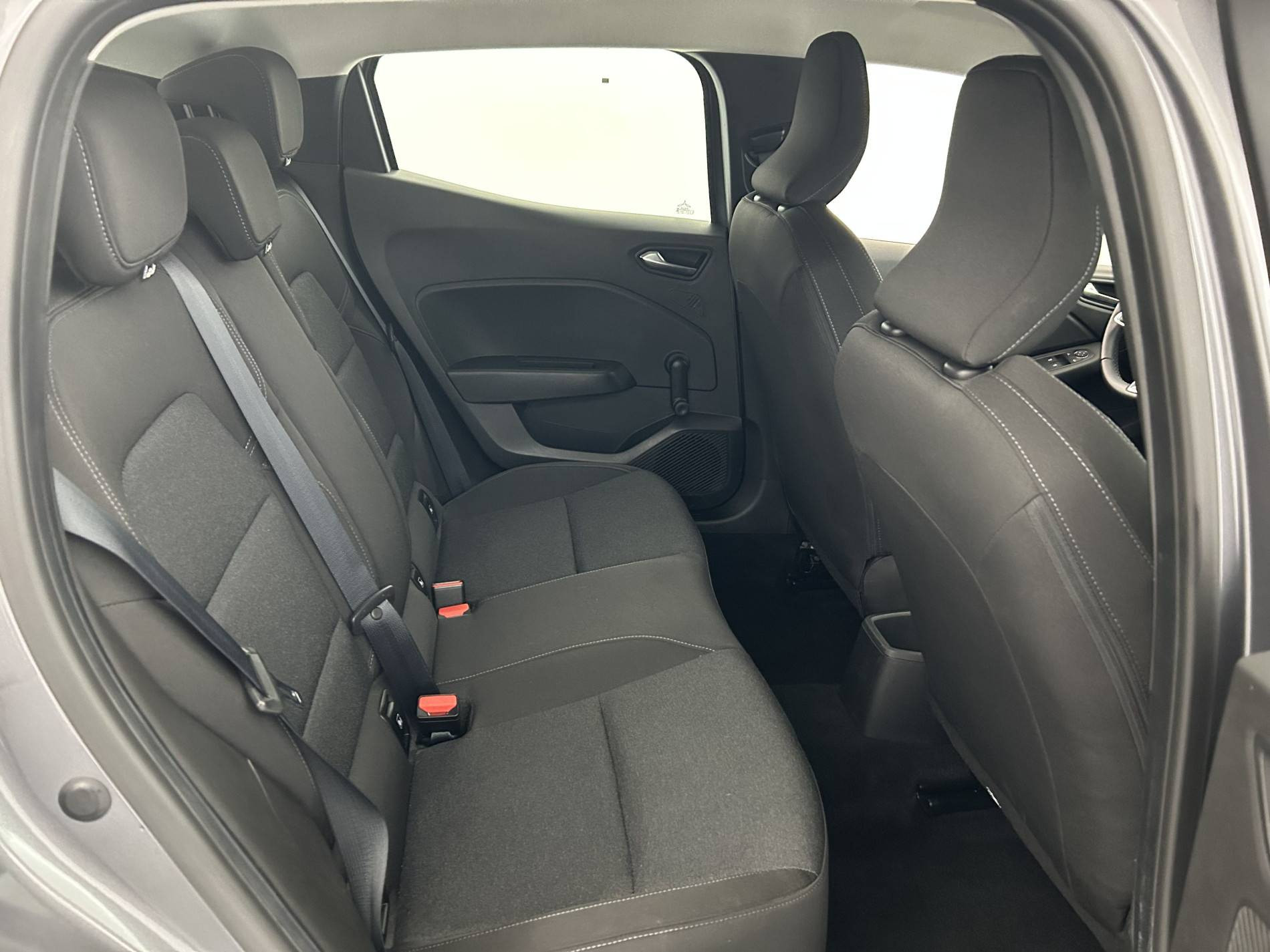 Vente en ligne Renault Clio 5 Clio TCe 90 au prix de 14 400 €