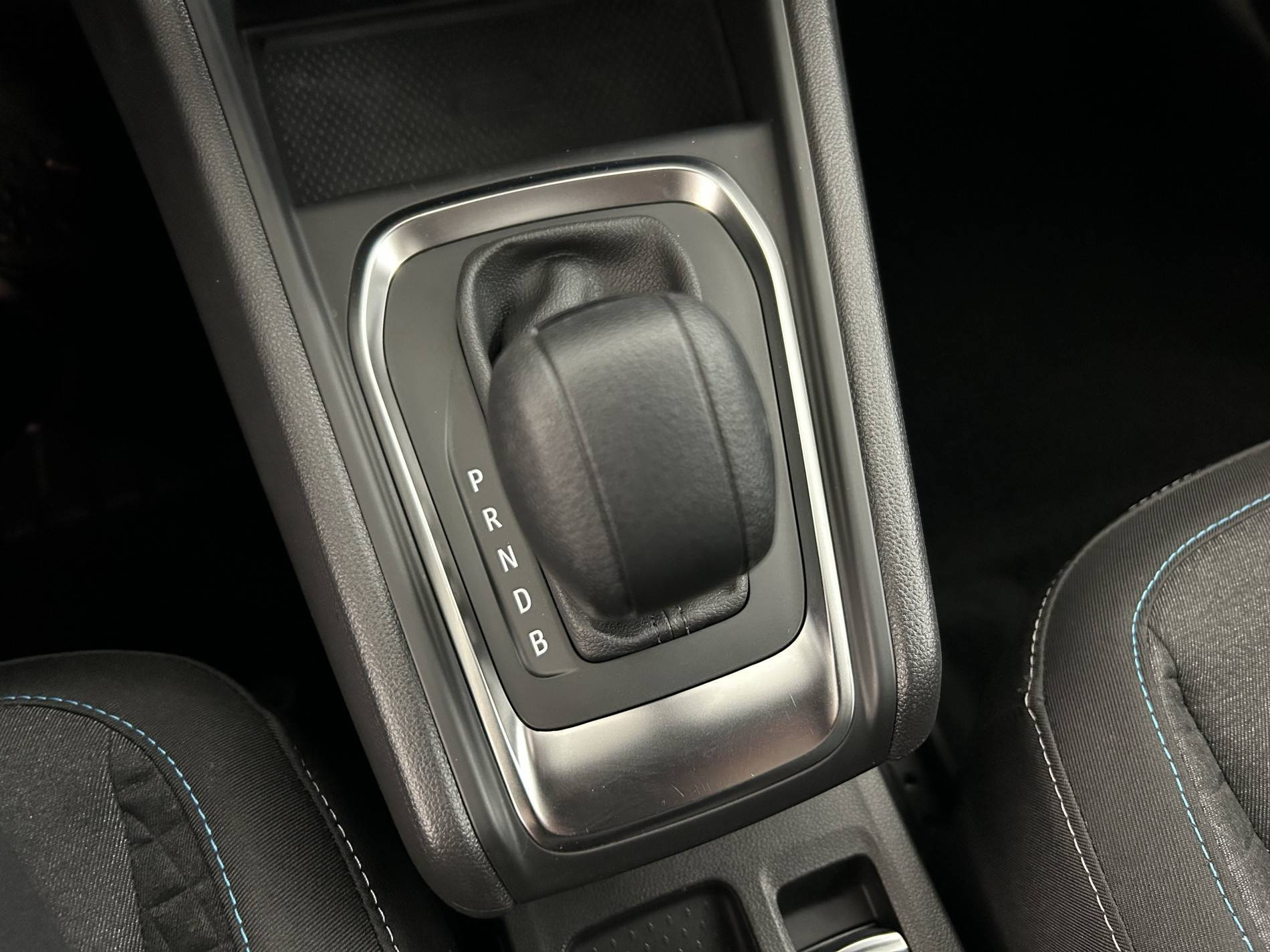 Vente en ligne Renault Symbioz  E-Tech full hybrid 145 au prix de 24 490 €