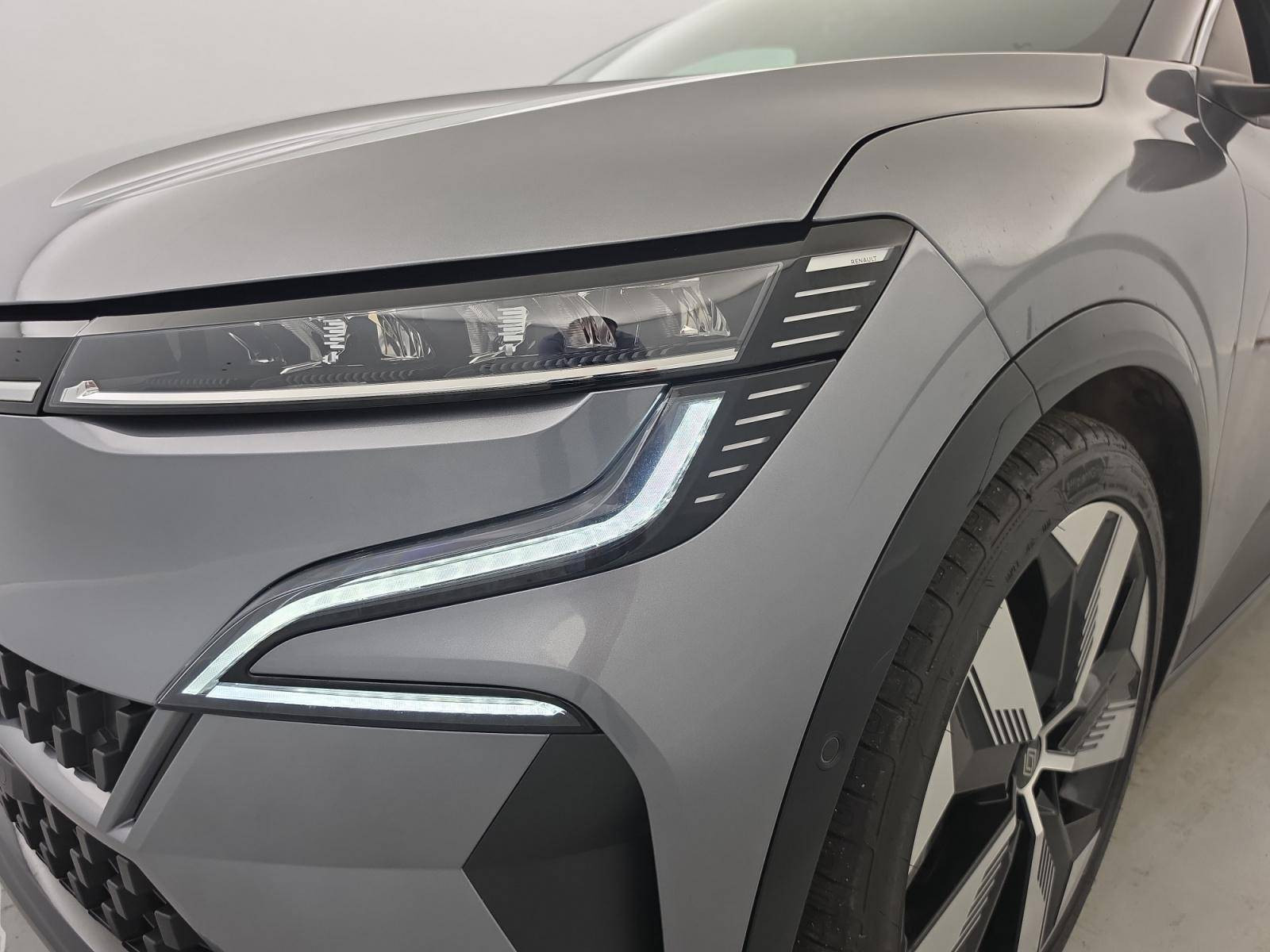 Vente en ligne Renault Megane E-Tech  EV40 130ch standard charge au prix de 18 490 €
