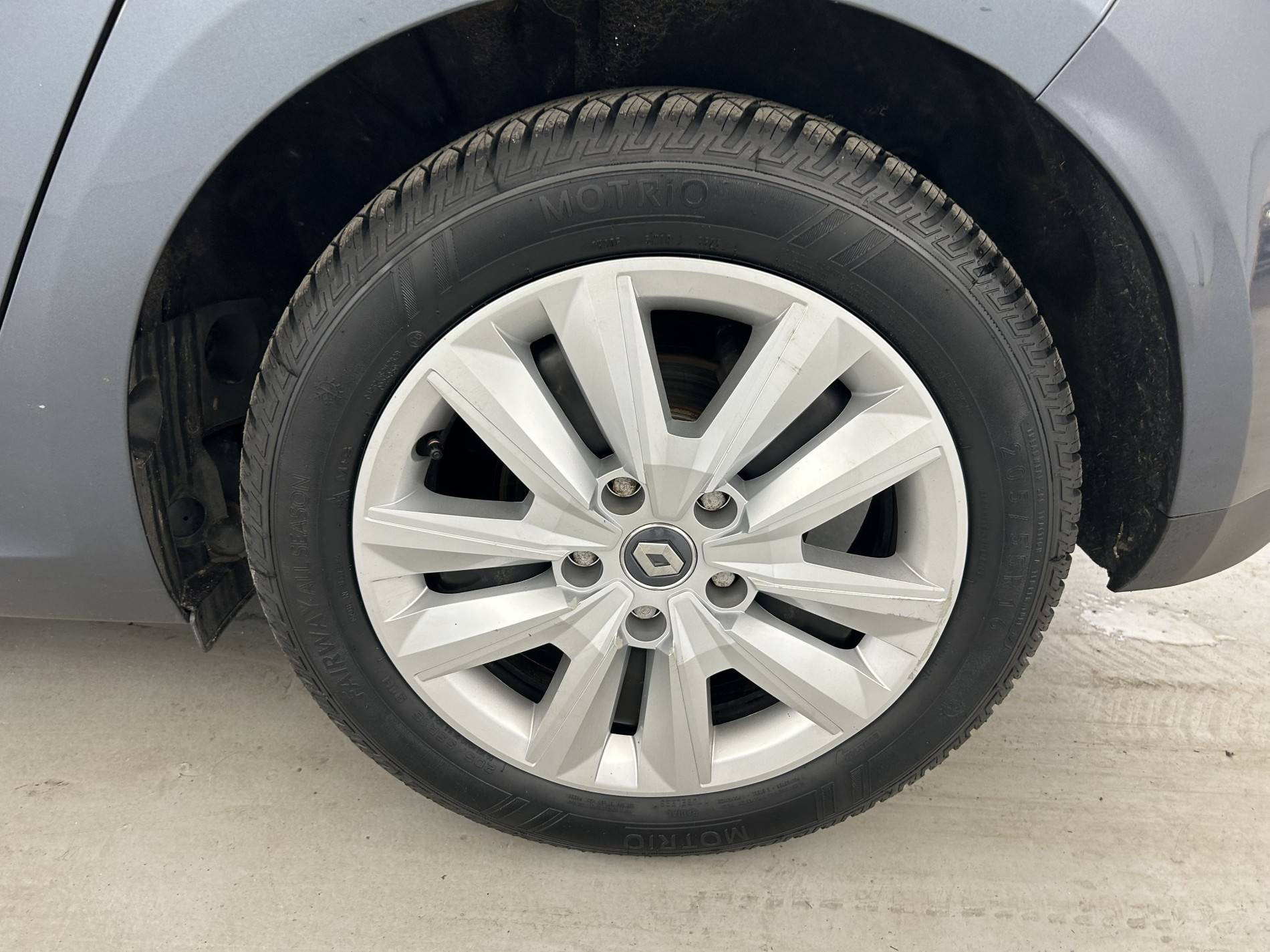 Vente en ligne Renault Megane 4 Mégane IV Berline Blue dCi 115 au prix de 14 890 €