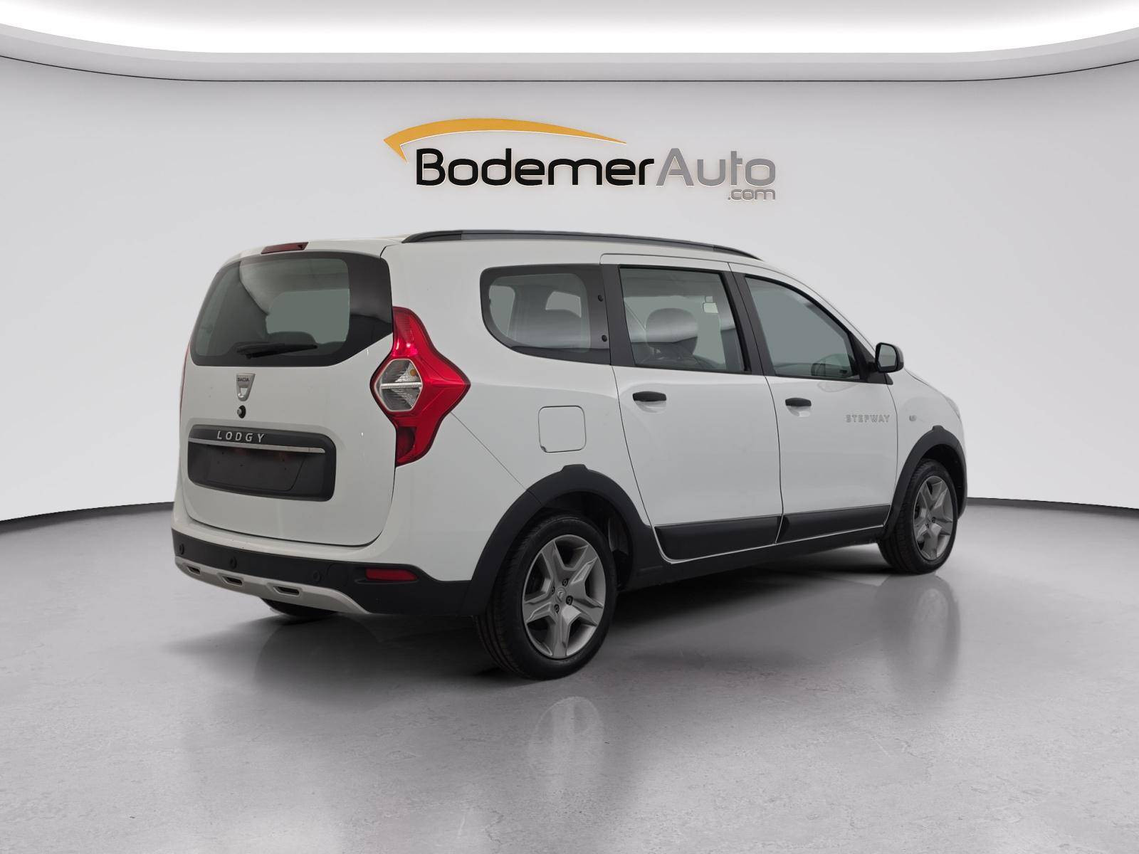 Vente en ligne Dacia Lodgy  Blue dCi 115 7 places au prix de 16 890 €