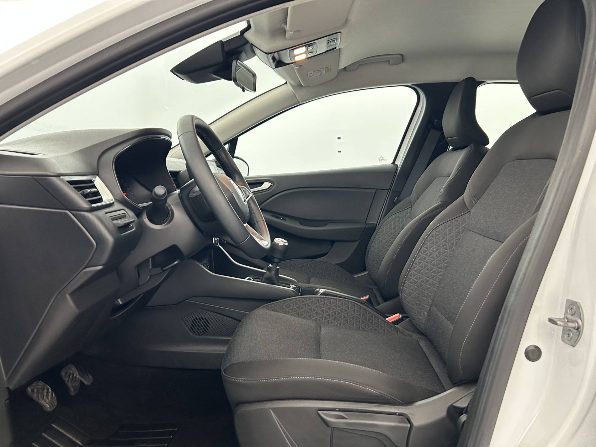 Vente en ligne Renault Clio 5 Clio TCe 90 au prix de 13 780 €