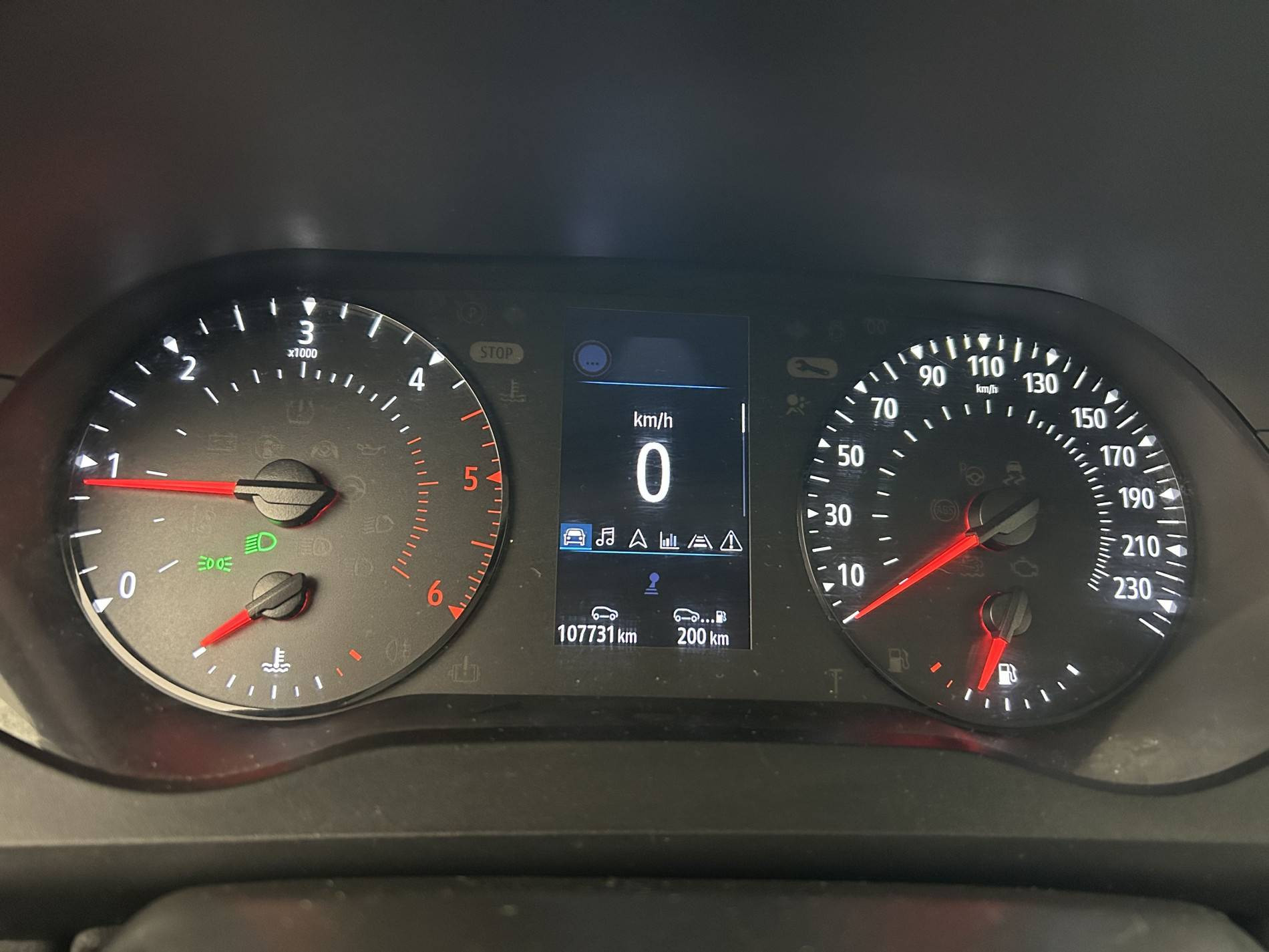 Vente en ligne Renault Kangoo  Blue dCi 95 au prix de 16 490 €