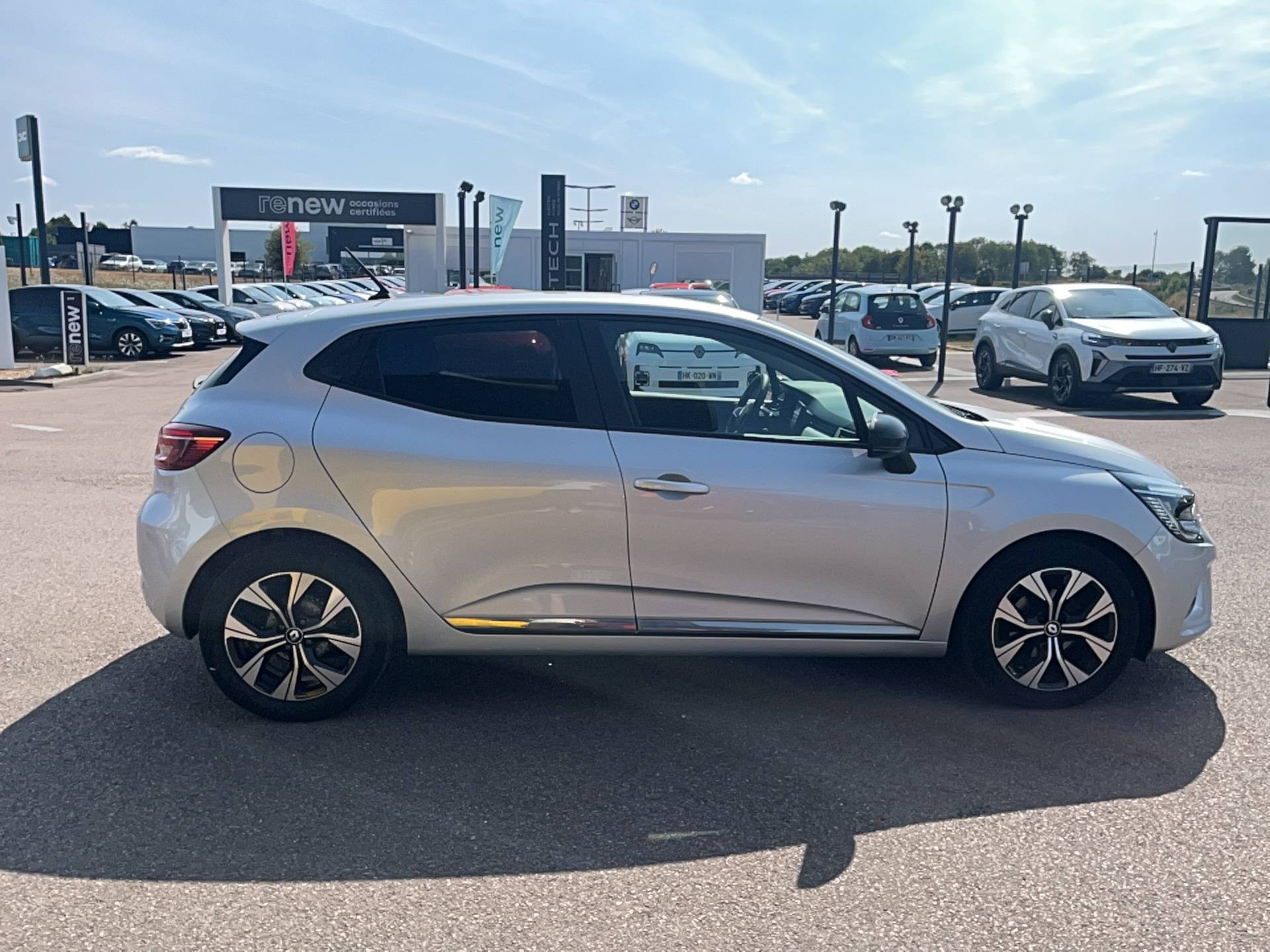 Vente en ligne Renault Clio 5 Clio TCe 100 GPL au prix de 14 491 €