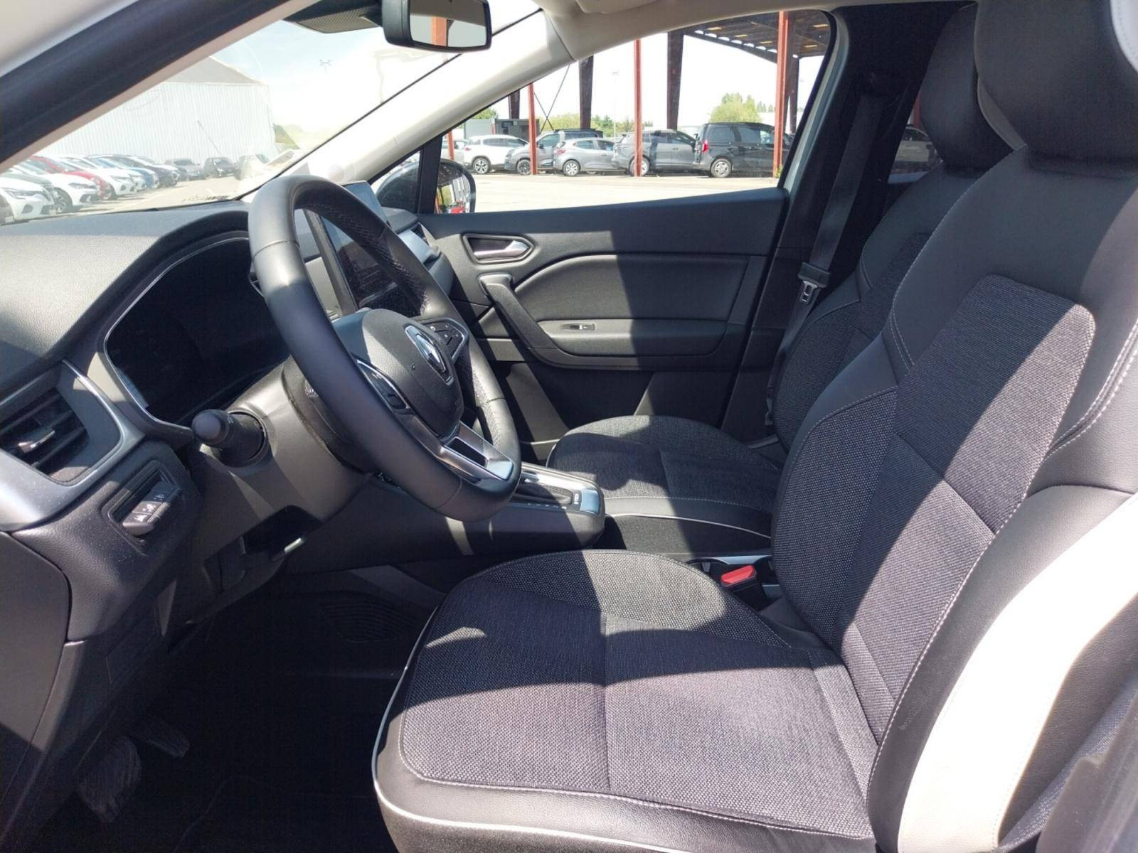 Vente en ligne Renault Captur  E-Tech full hybrid 145 au prix de 21 500 €