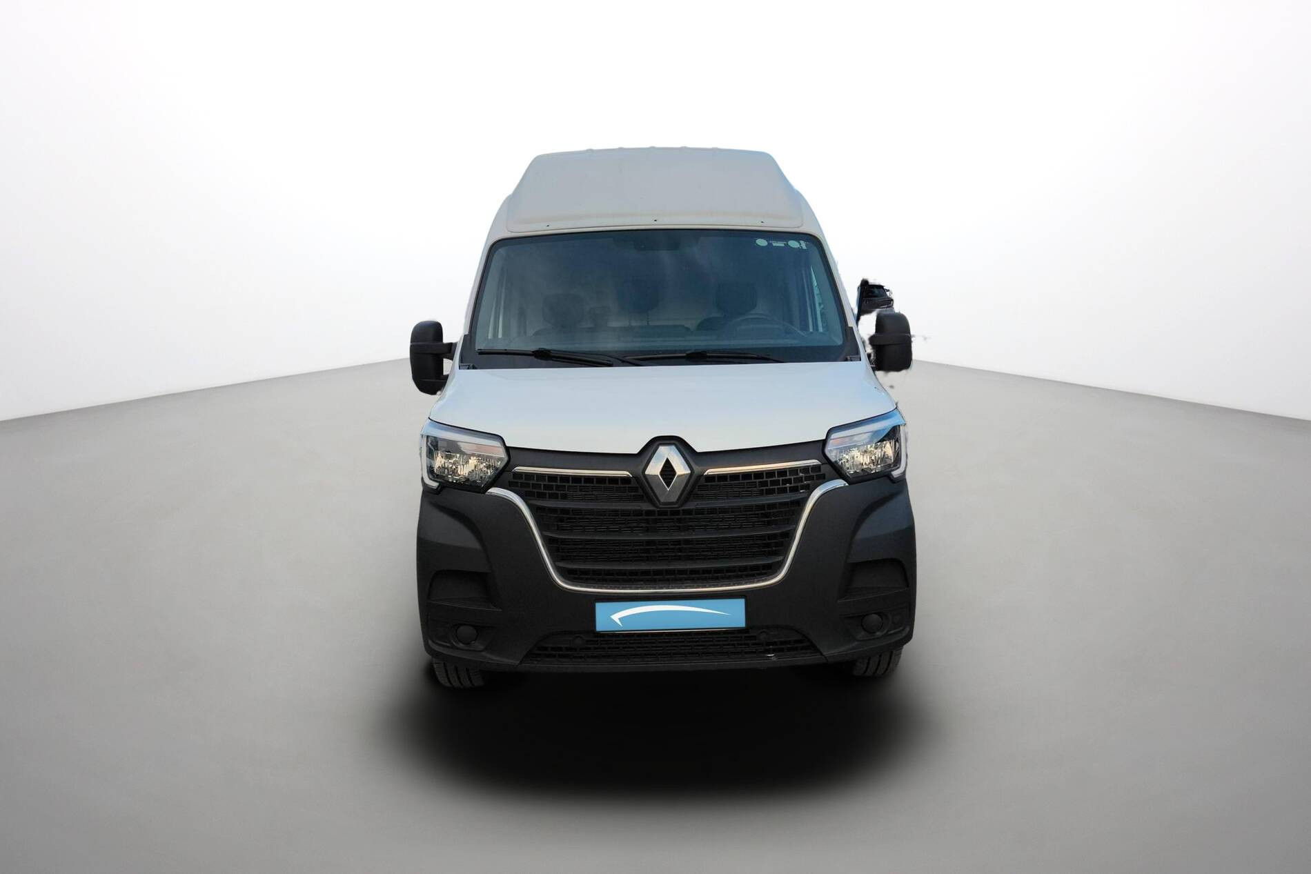 Vente en ligne Renault Master Fourgon MASTER FGN TRAC F3500 L3H3 BLUE DCI 135 au prix de 32 390 €
