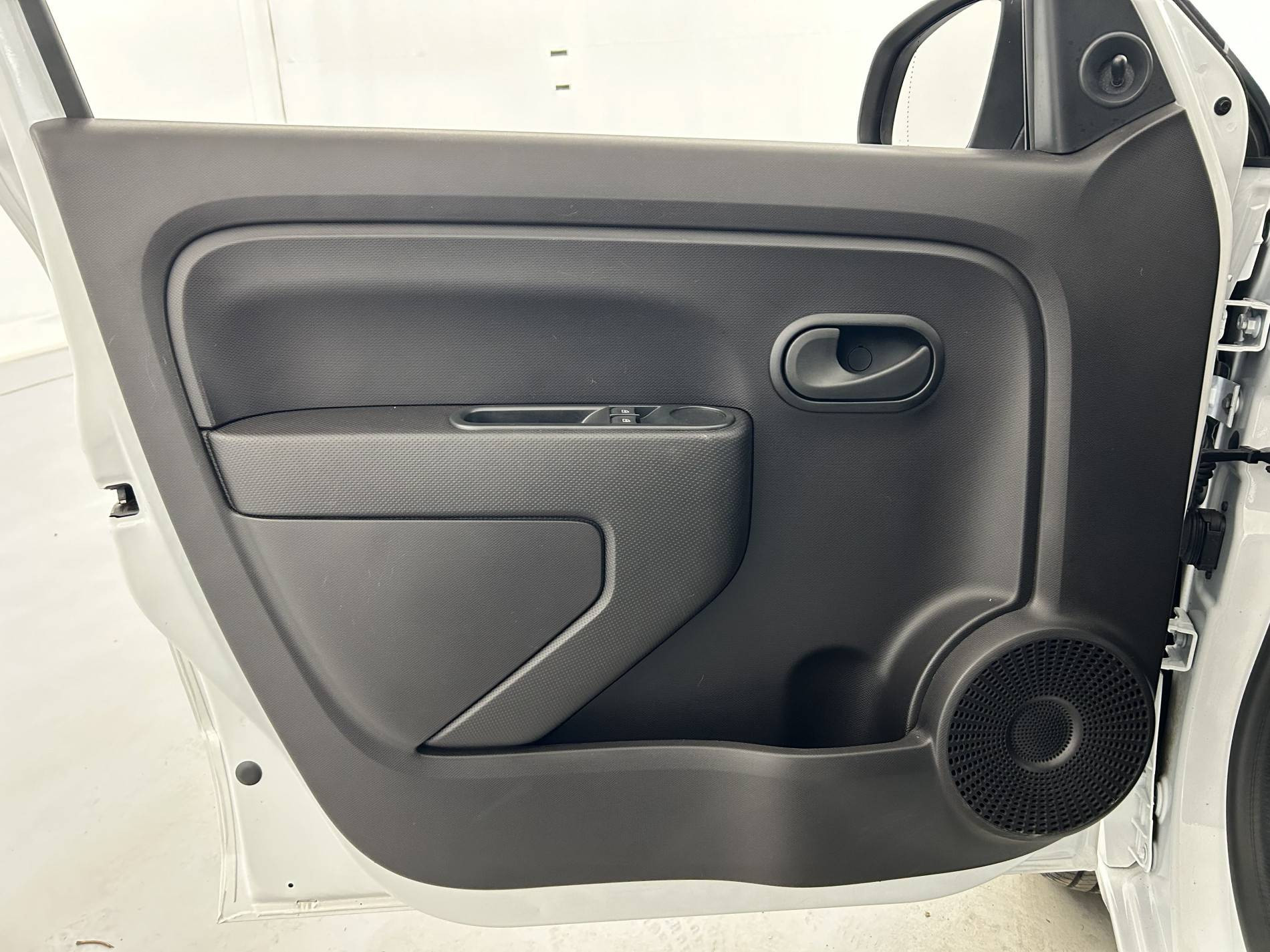 Vente en ligne Renault Twingo 3  SCe 65 - 21 au prix de 10 990 €