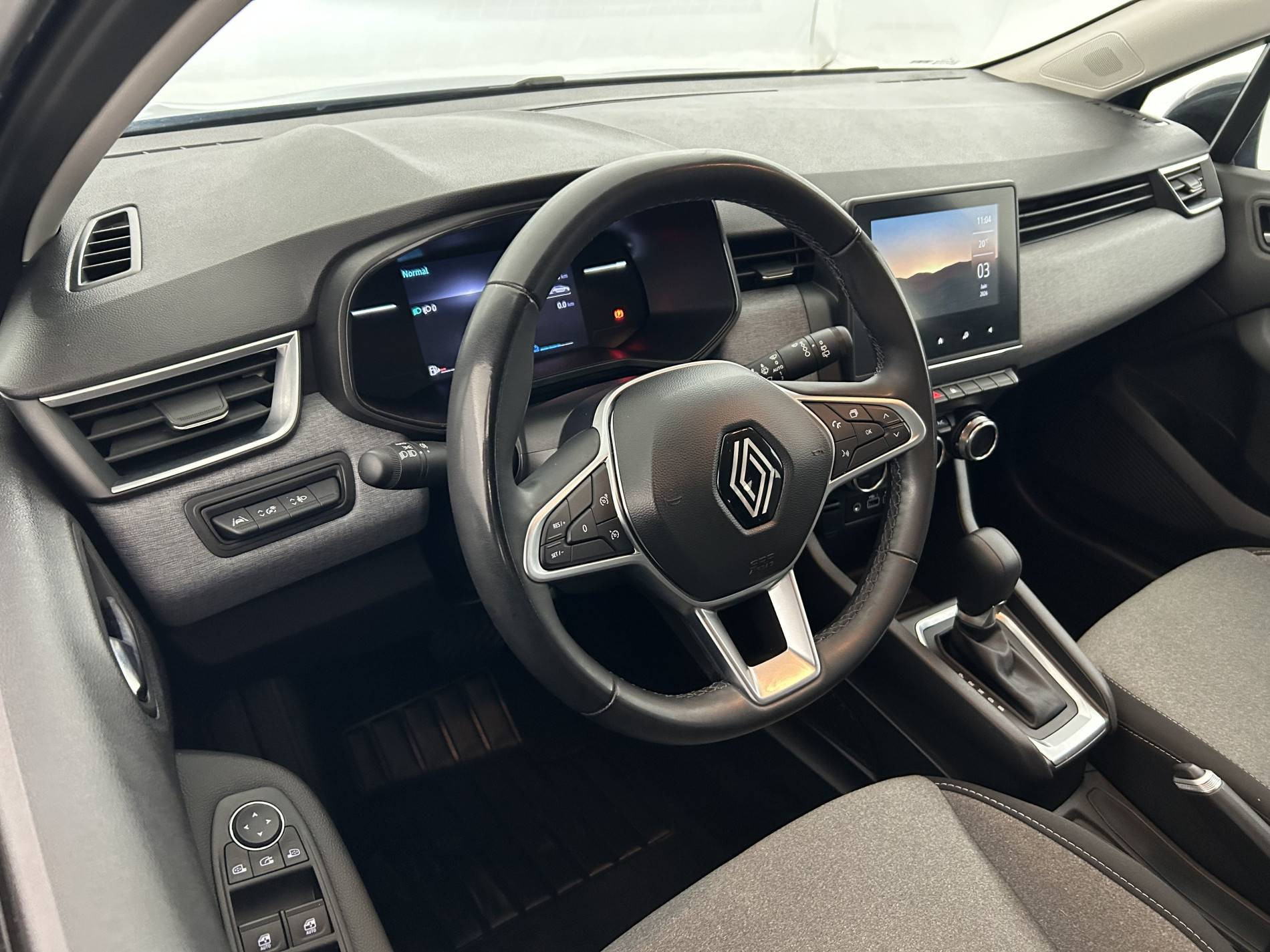 Vente en ligne Renault Clio 5 Clio E-Tech full hybrid 145 ch GSR2 au prix de 18 390 €
