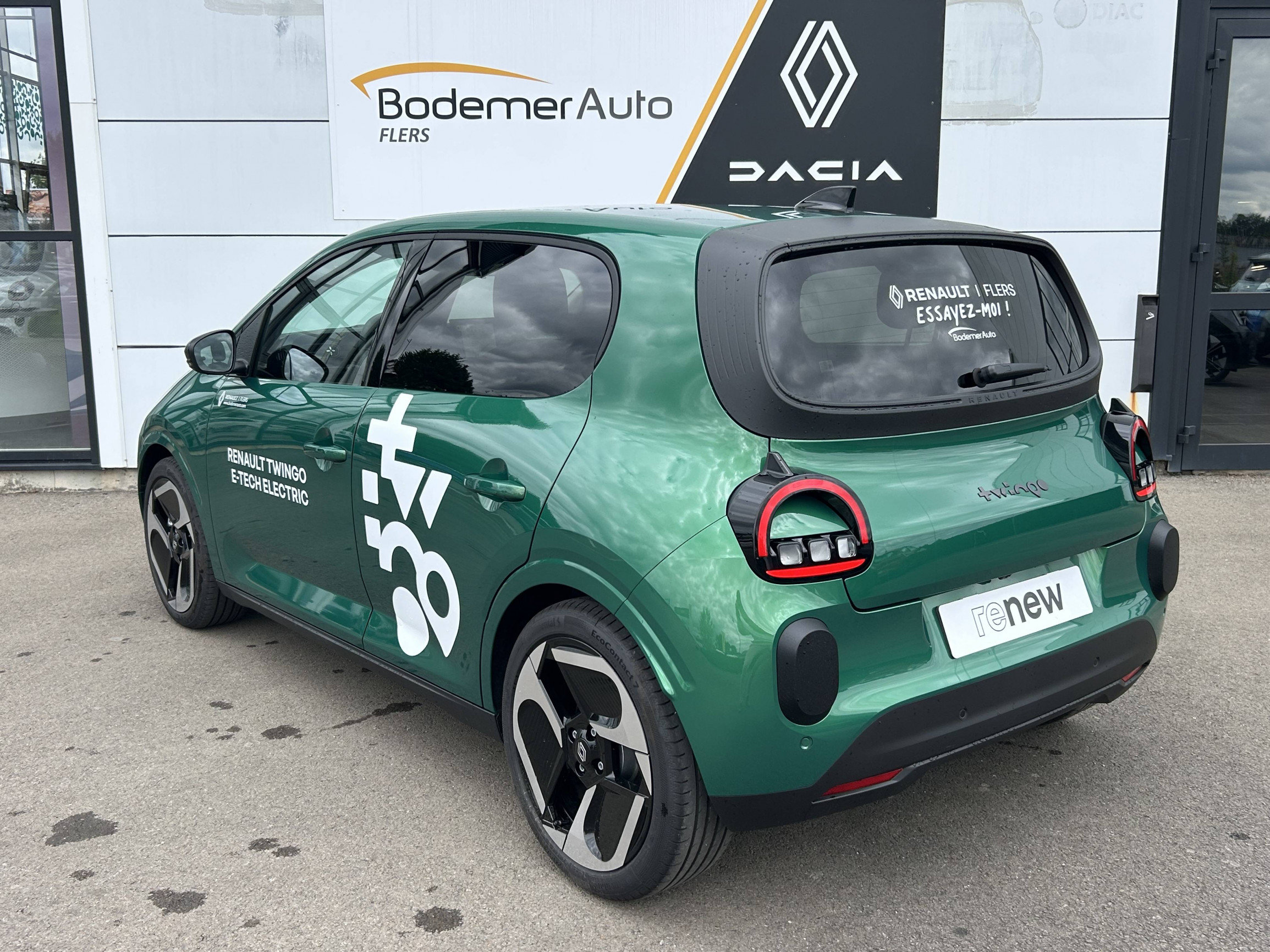 Vente en ligne Renault Twingo Electrique  80 ch autonomie urbaine au prix de 18 360 €