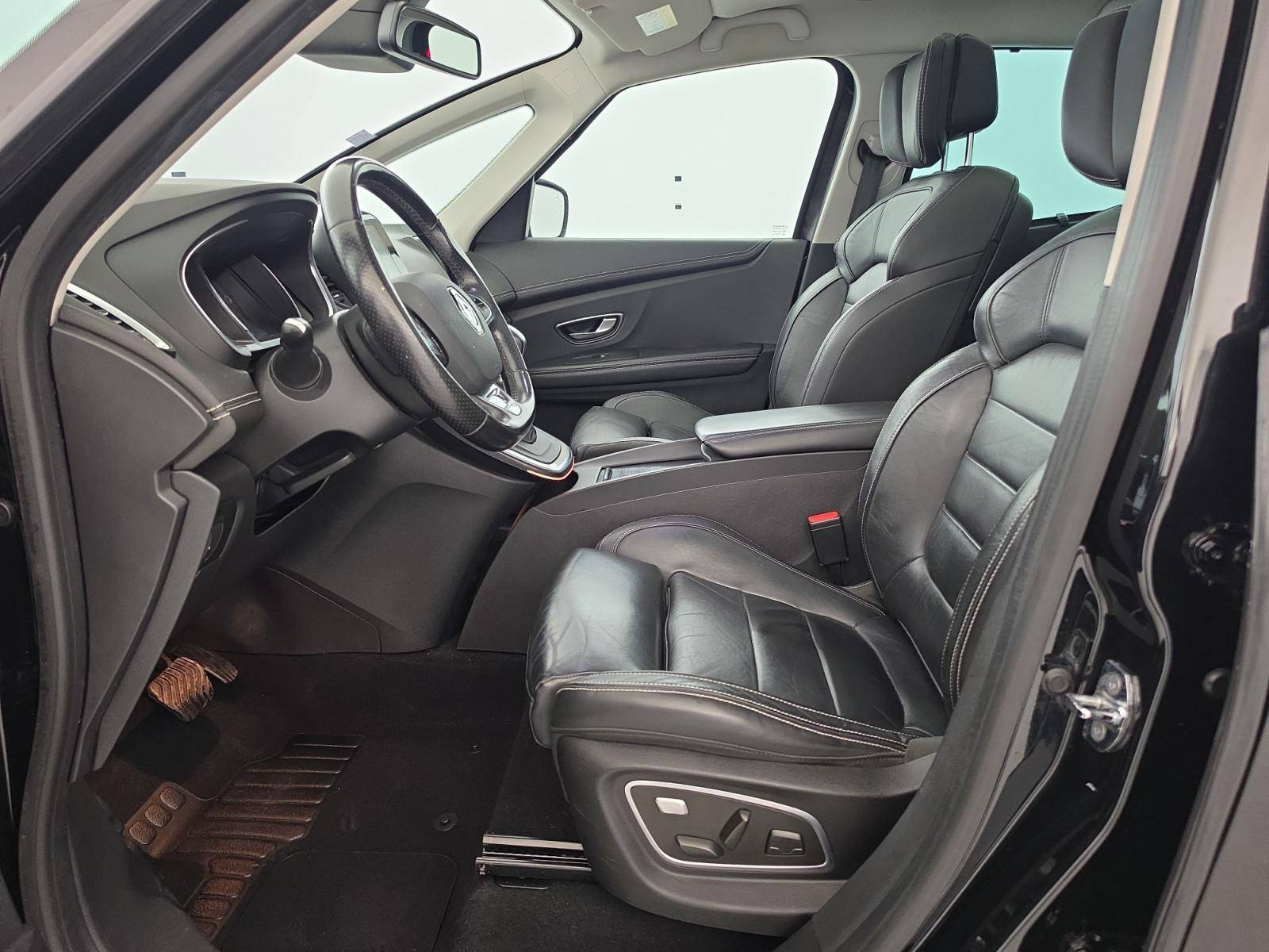 Vente en ligne Renault Grand Scenic 4 Grand Scenic Blue dCi 150 EDC au prix de 18 990 €