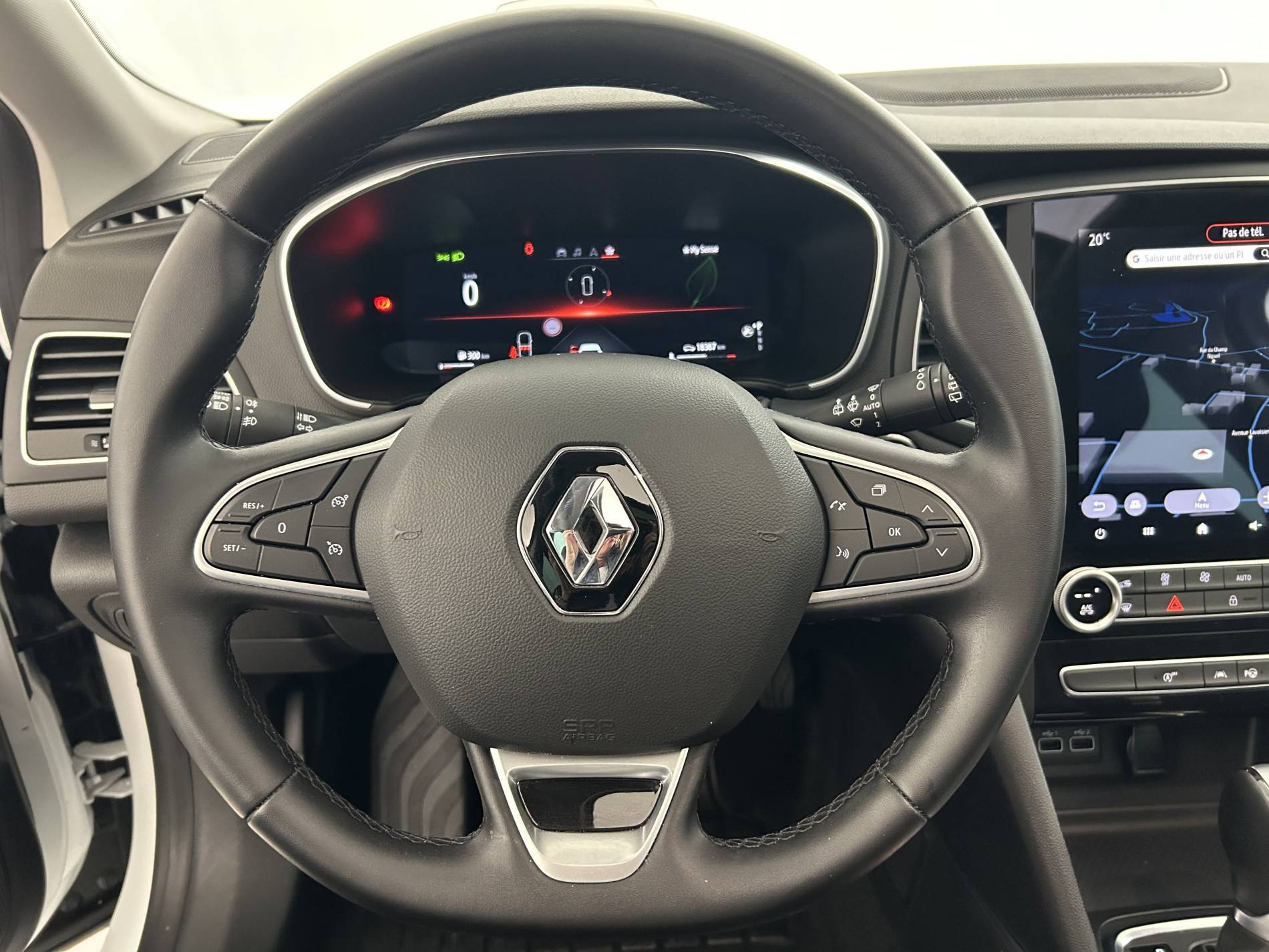 Vente en ligne Renault Megane 4  TCe 140 EDC au prix de 20 697 €