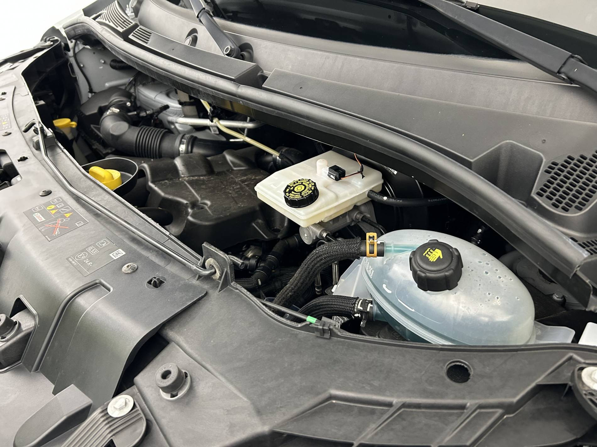 Vente en ligne Renault Master Fourgon MASTER FGN TRAC F3500 L2H2 BLUE DCI 135 au prix de 27 990 €