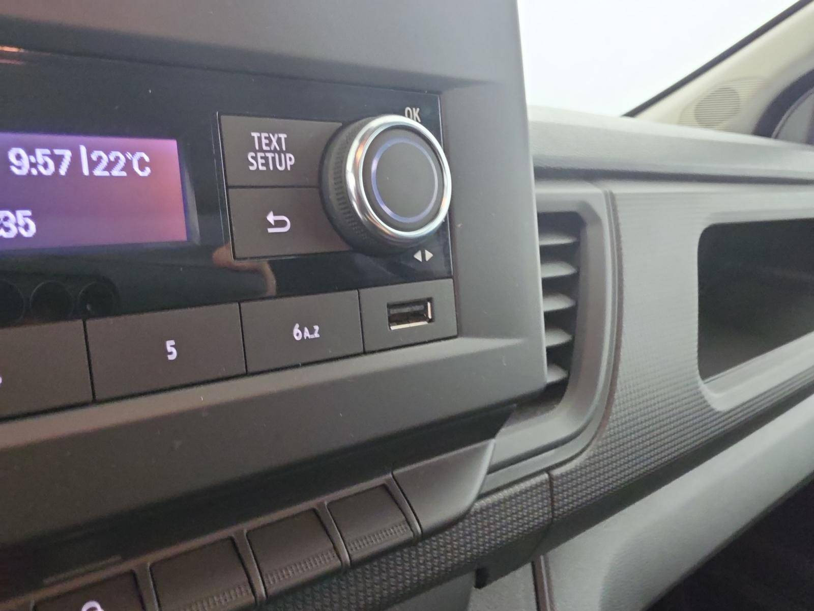 Vente en ligne Renault Trafic 3 Fourgon TRAFIC FG BLUE DCI 130 L1H1 3T GSR2 au prix de 22 900 €