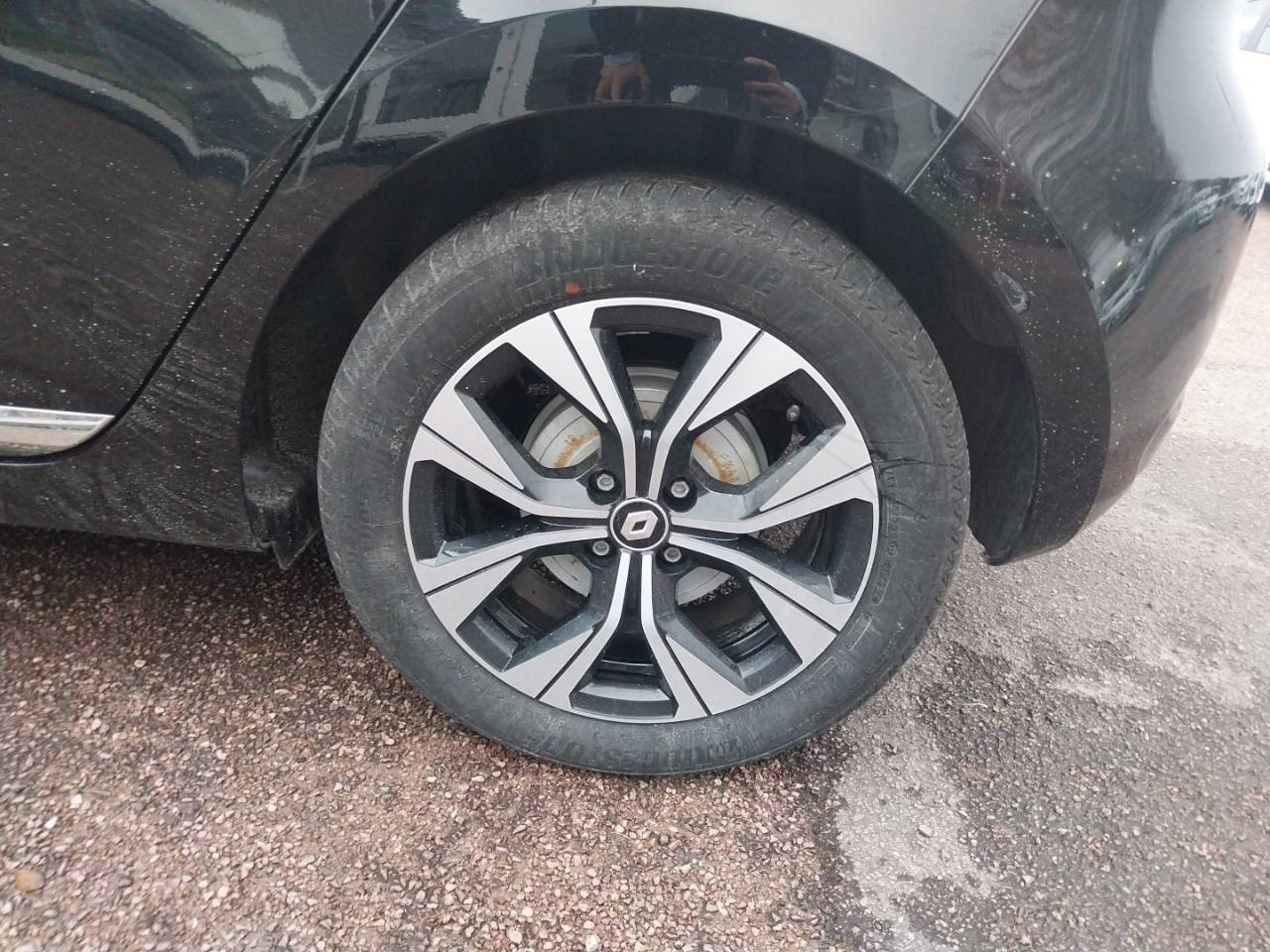 Vente en ligne Renault Clio 5 Clio E-Tech full hybrid 145 au prix de 17 590 €