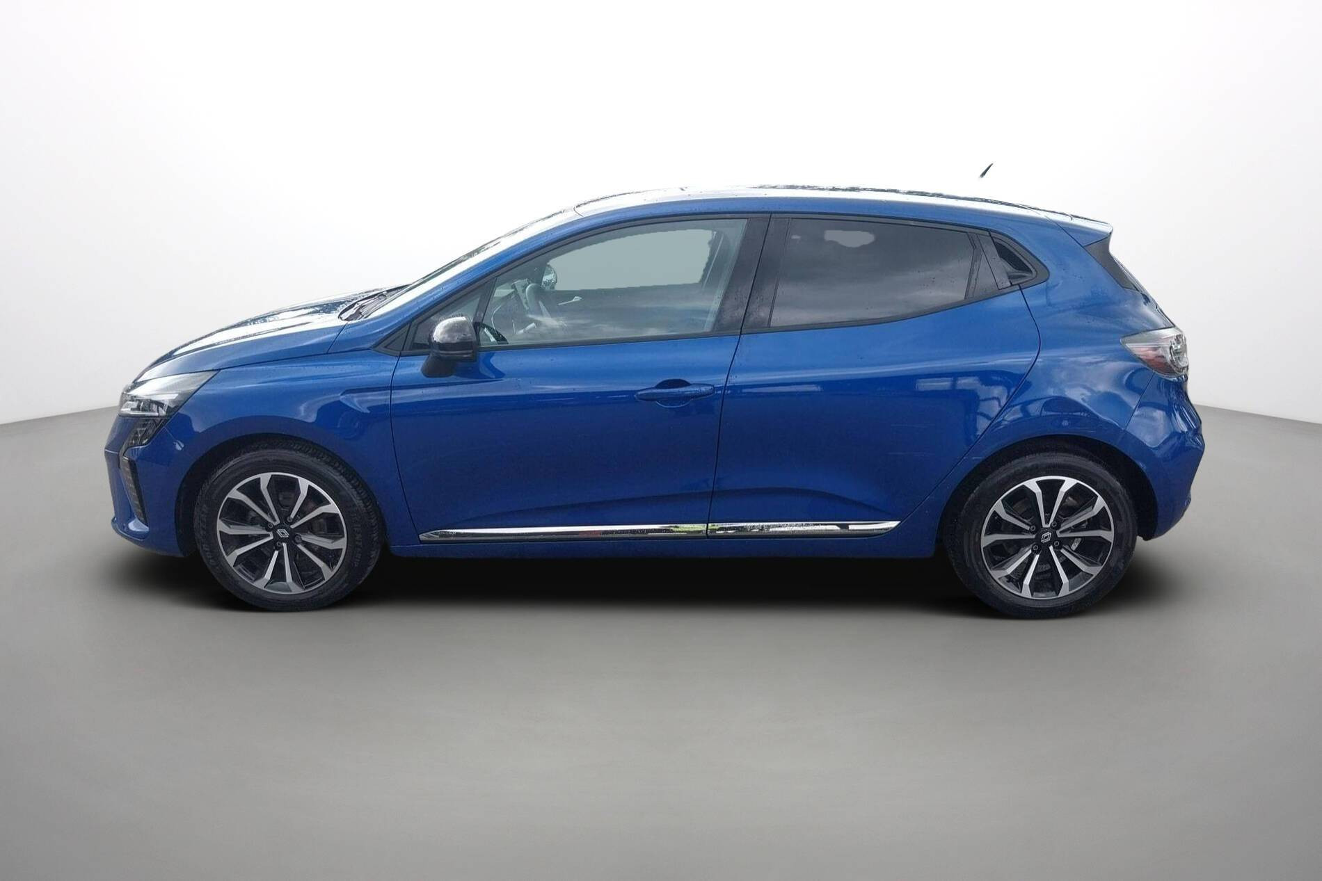Vente en ligne Renault Clio 5 Clio Eco-G 100 ch GSR2 au prix de 16 990 €