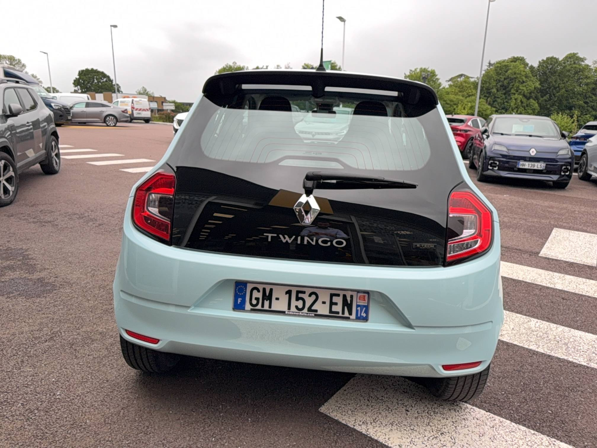 Vente en ligne Renault Twingo Electrique Twingo III E-Tech au prix de 11 990 €