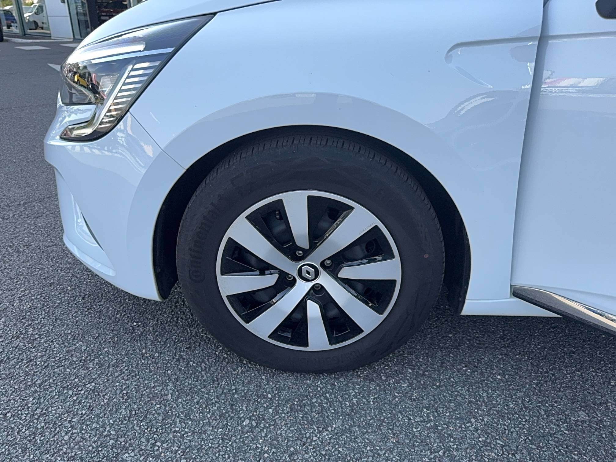 Vente en ligne Renault Clio 5 Clio TCe 90 au prix de 13 990 €