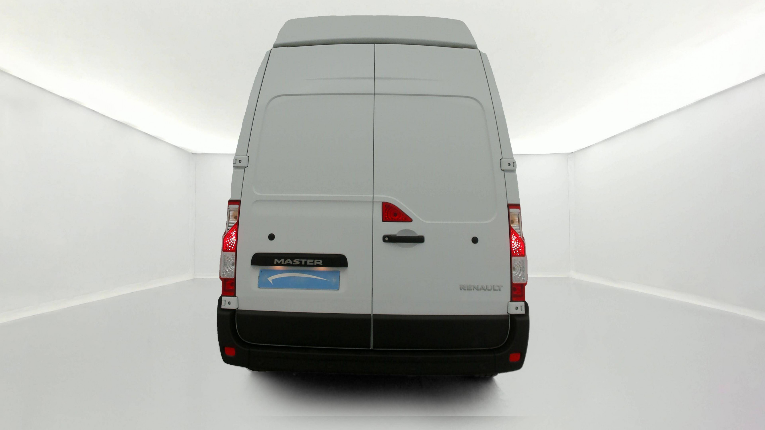 Vente en ligne Renault Master Fourgon MASTER FGN TRAC F3500 L3H3 BLUE DCI 135 au prix de 26 990 €
