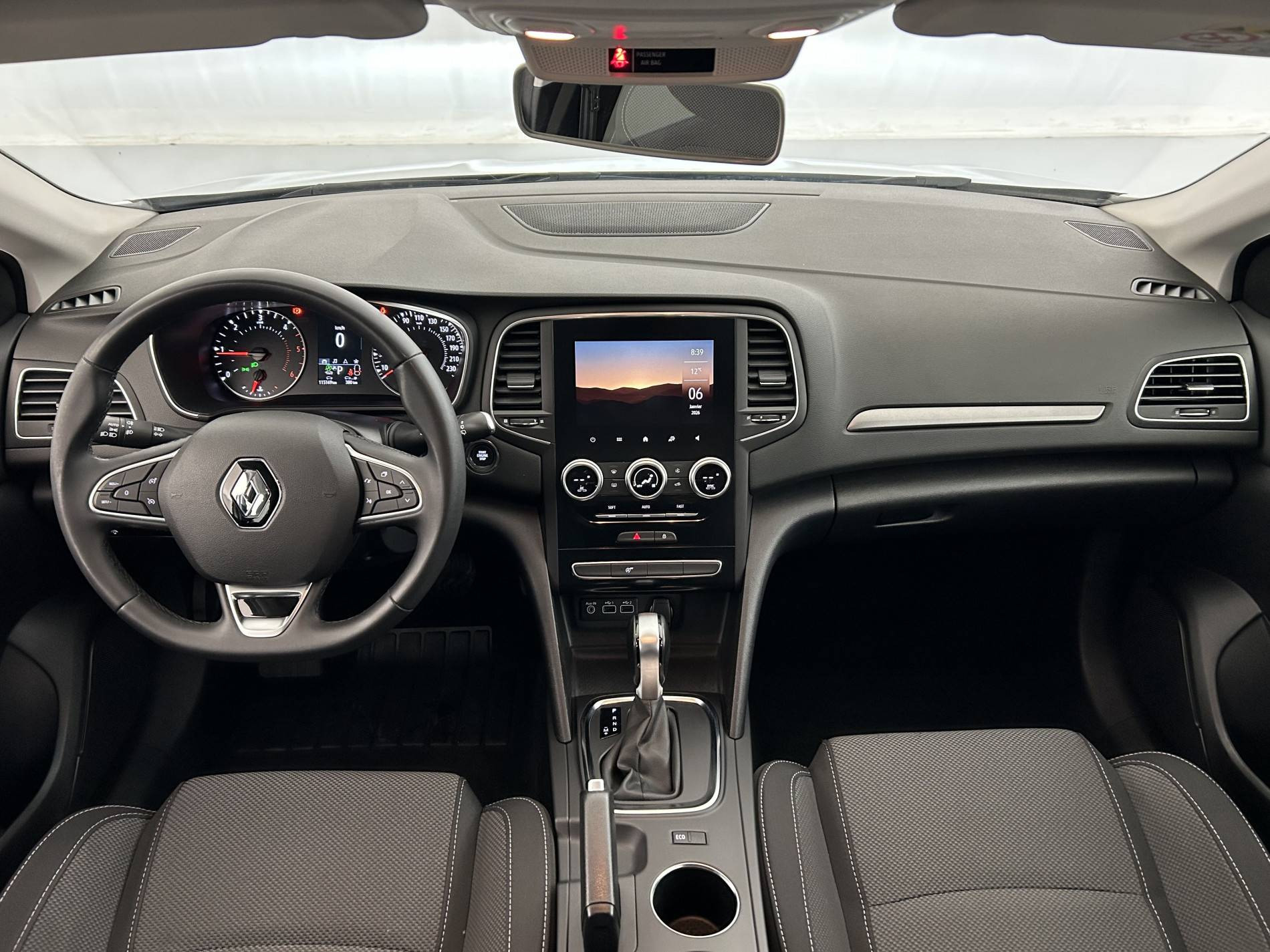 Vente en ligne Renault Megane 4  Blue dCi 115 EDC au prix de 14 590 €