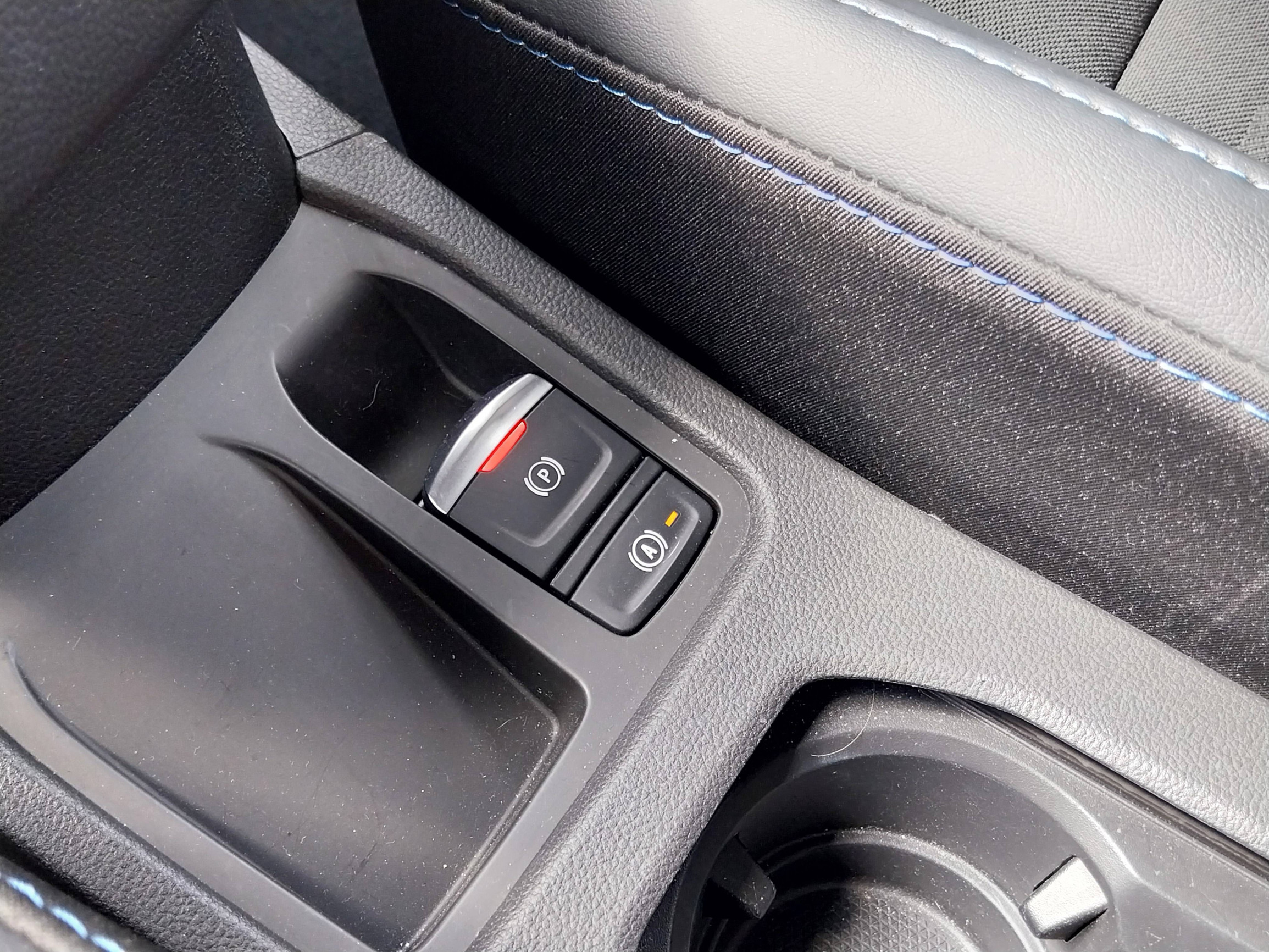 Vente en ligne Renault Clio 5 Clio E-Tech full hybrid 145 au prix de 21 490 €