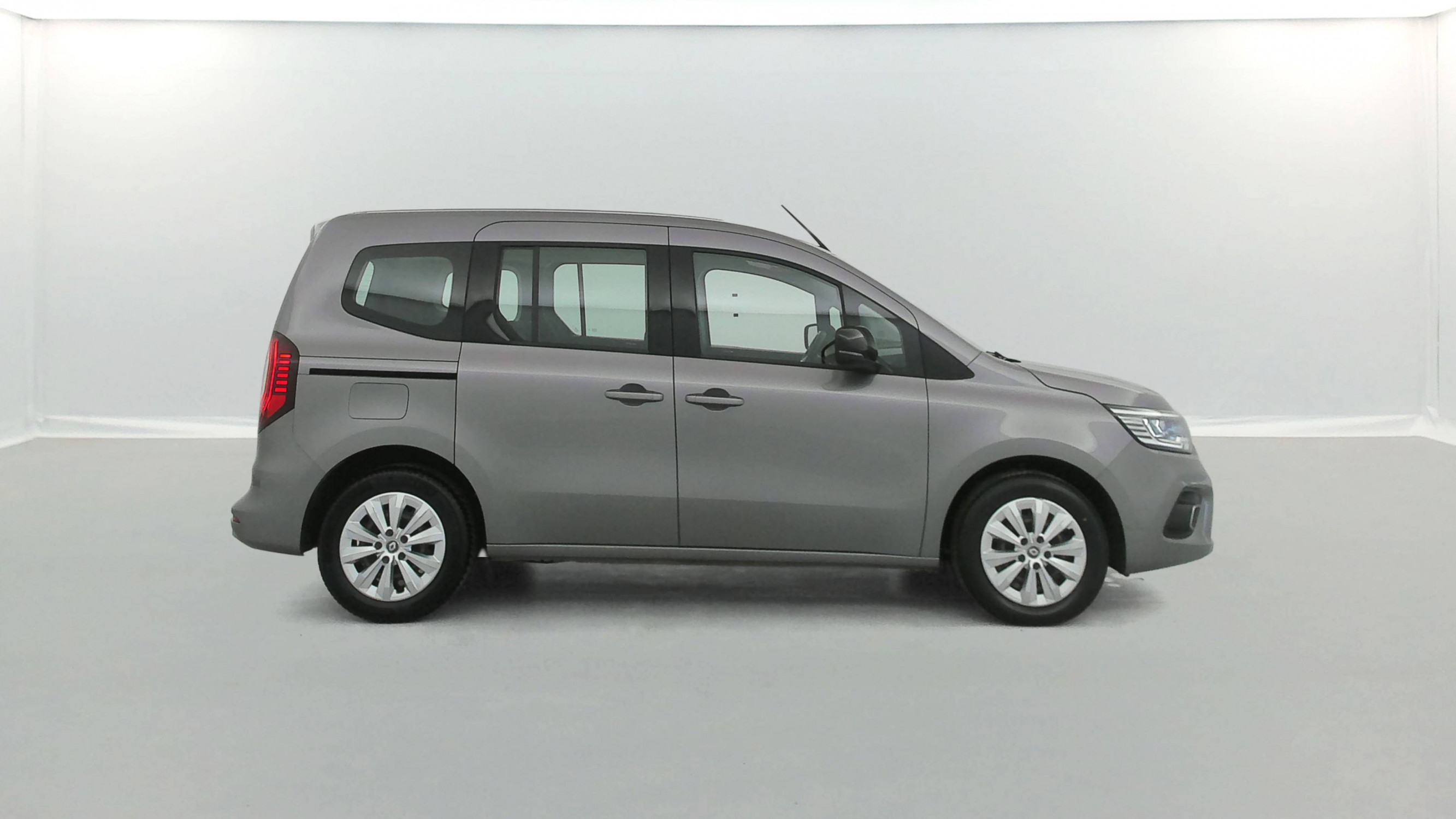 Vente en ligne Renault Kangoo  Blue dCi 95 au prix de 16 490 €