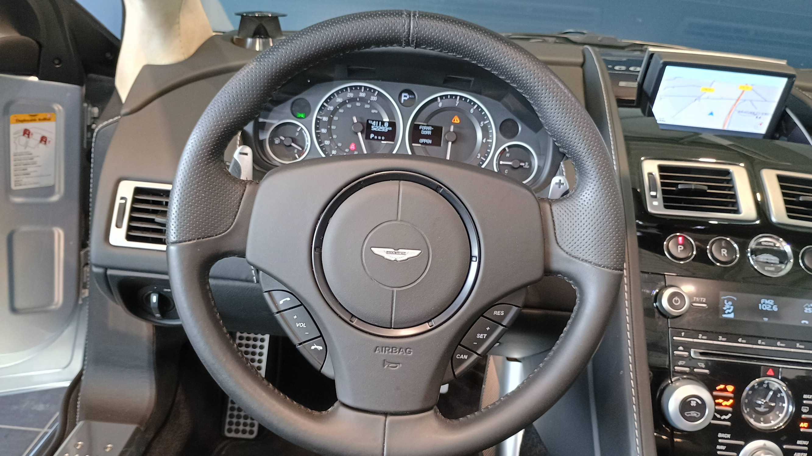 Vente en ligne Aston Martin DBS DBS au prix de 119 990 €