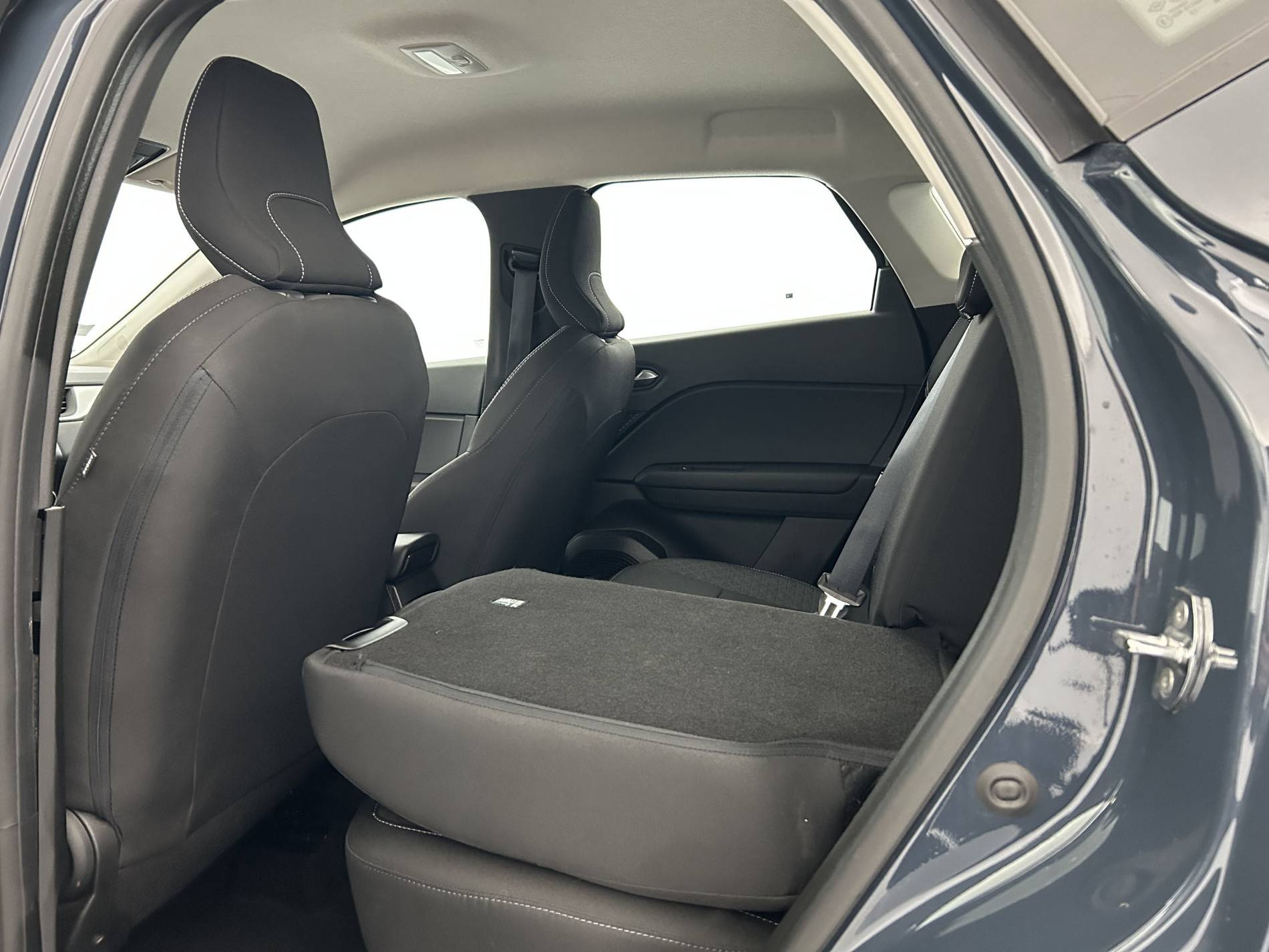 Vente en ligne Renault Captur  TCe 140 EDC - 21 au prix de 14 990 €