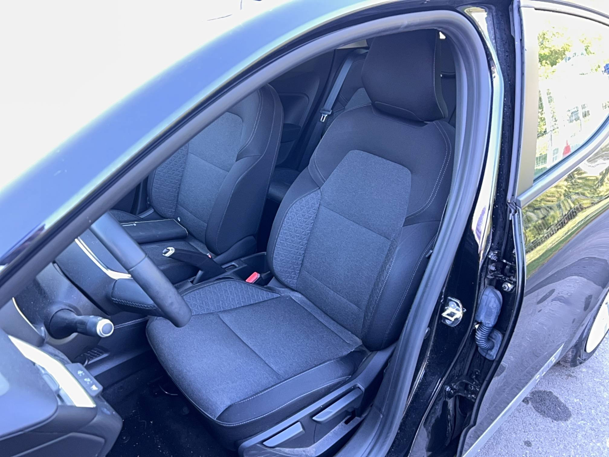 Vente en ligne Renault Clio 5 Clio TCe 90 au prix de 12 590 €