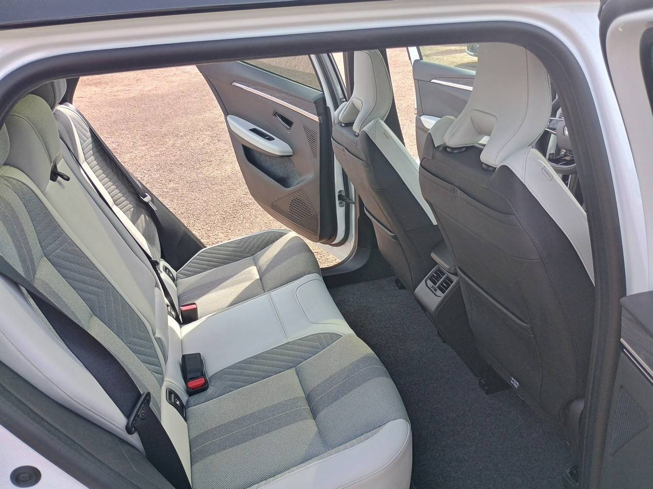 Vente en ligne Renault Scenic E-Tech Scenic E-Tech électrique 220 ch grande autonomie au prix de 41 490 €