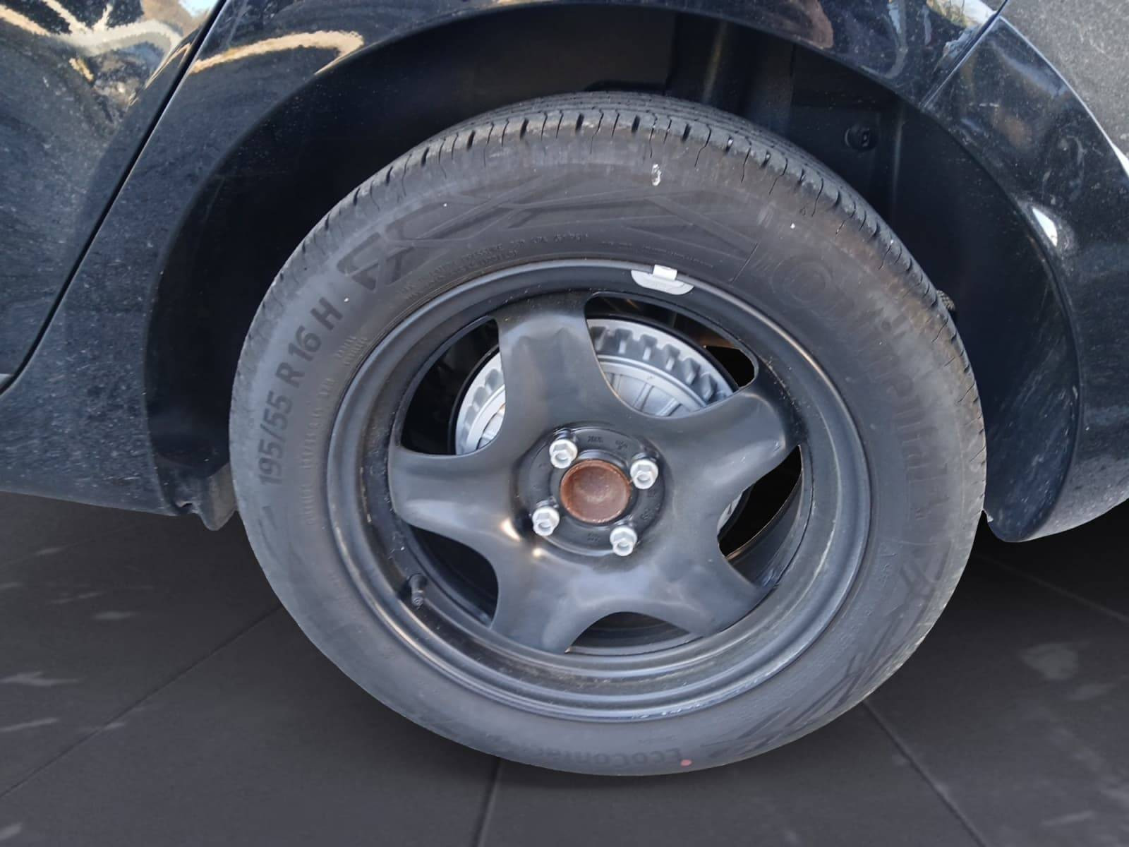 Vente en ligne Renault Clio 5 Clio Blue dCi 100 ch GSR2 au prix de 18 990 €