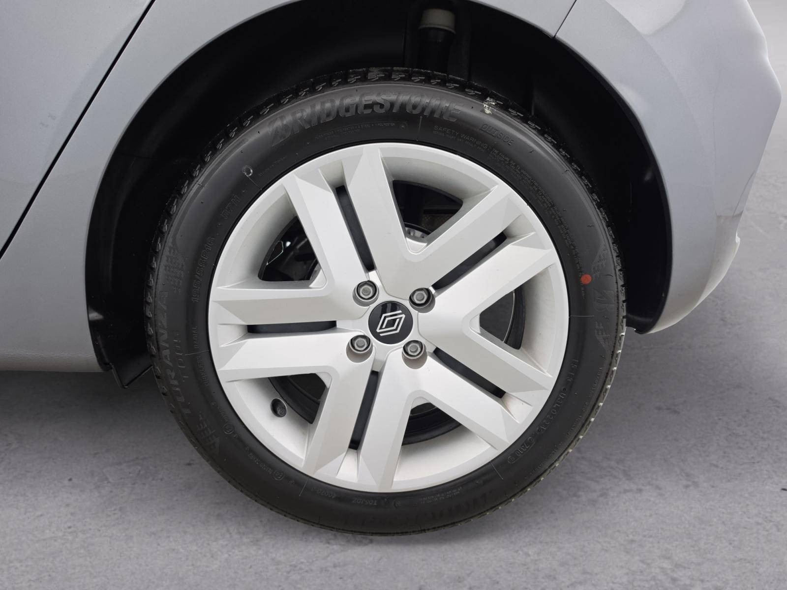 Vente en ligne Renault Clio 5 Clio TCe 90 au prix de 15 900 €