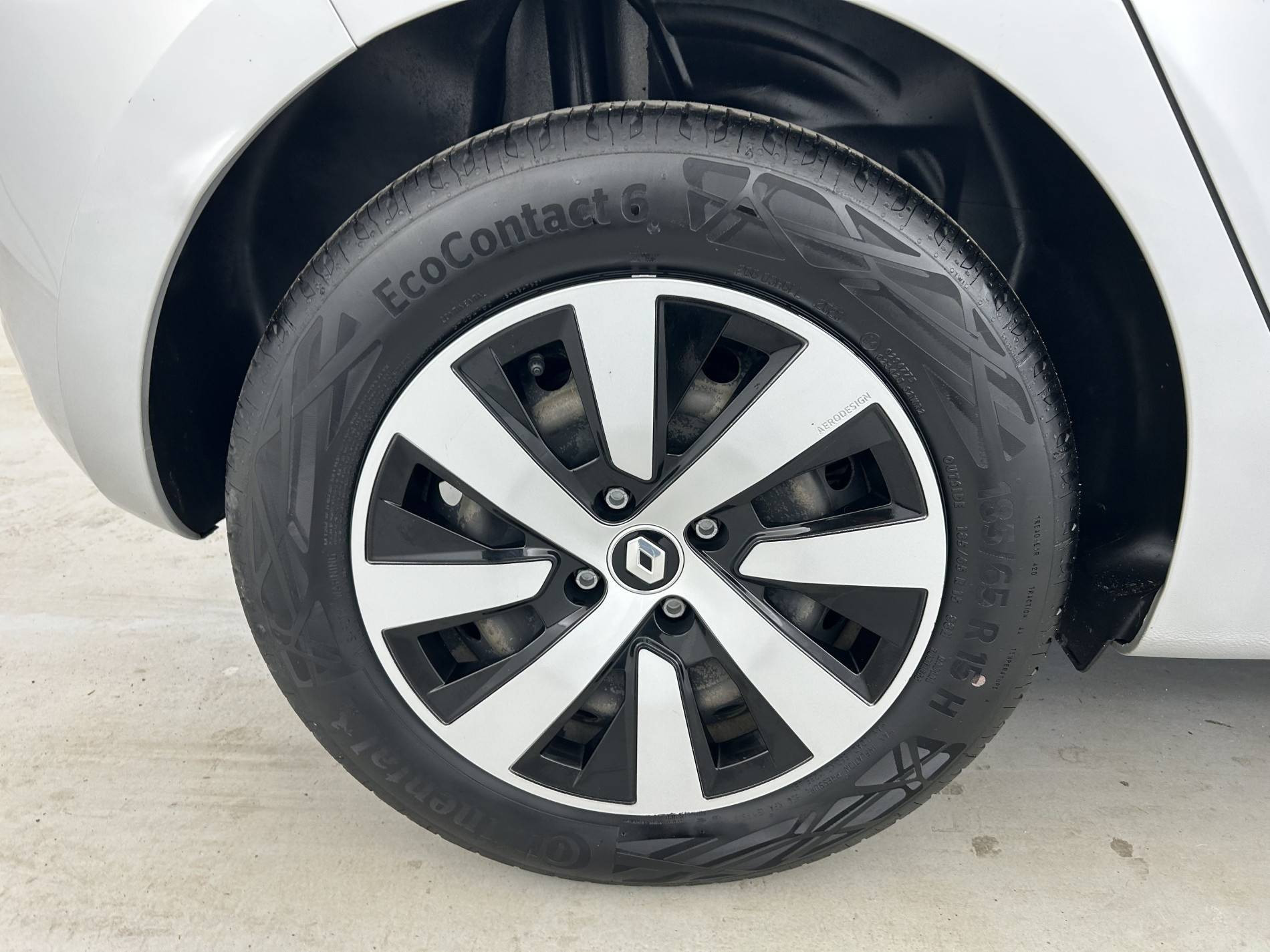 Vente en ligne Renault Clio 5 Clio TCe 90 au prix de 14 990 €