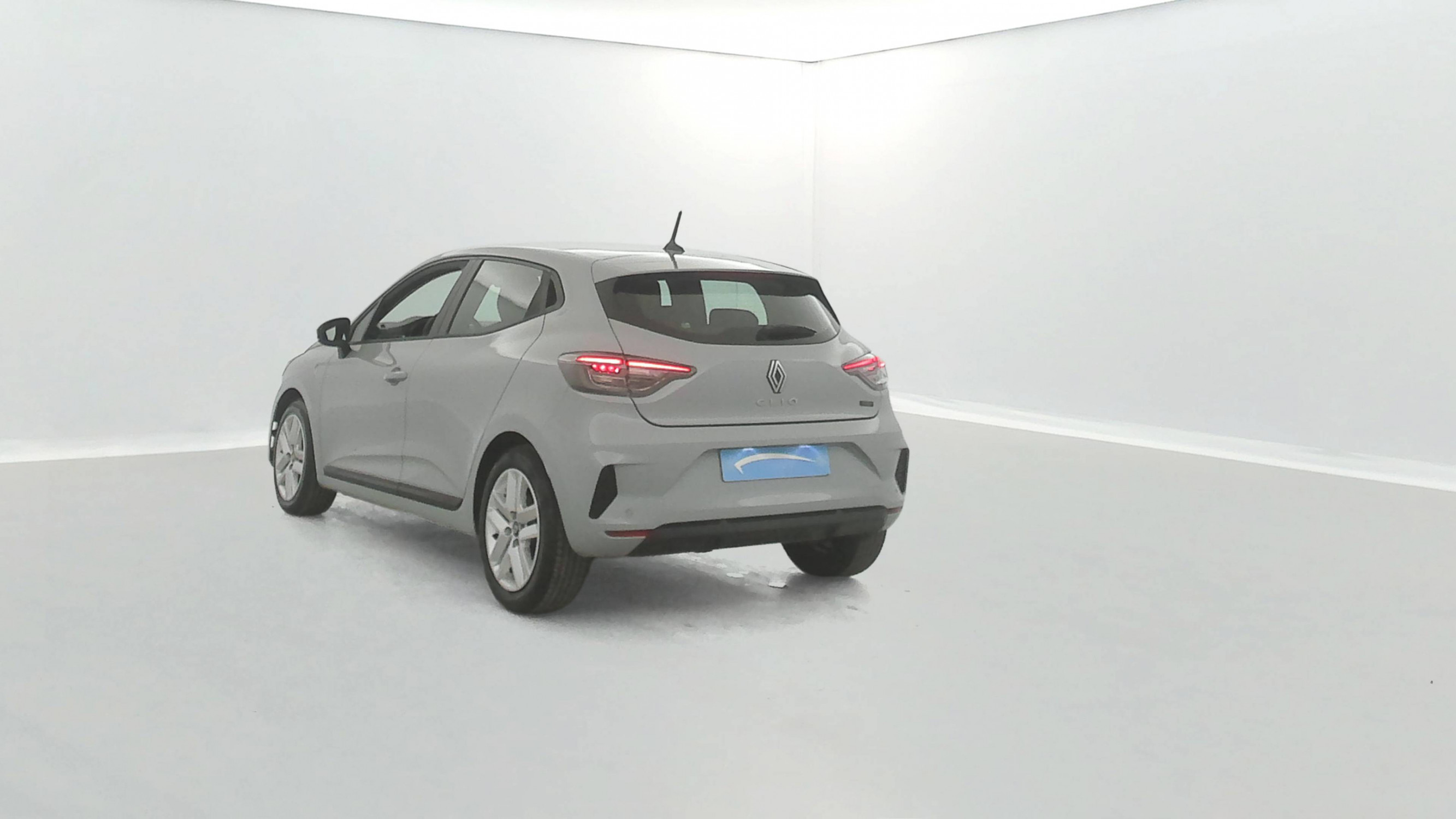 Vente en ligne Renault Clio 5 Clio E-Tech full hybrid 145 ch GSR2 au prix de 19 490 €