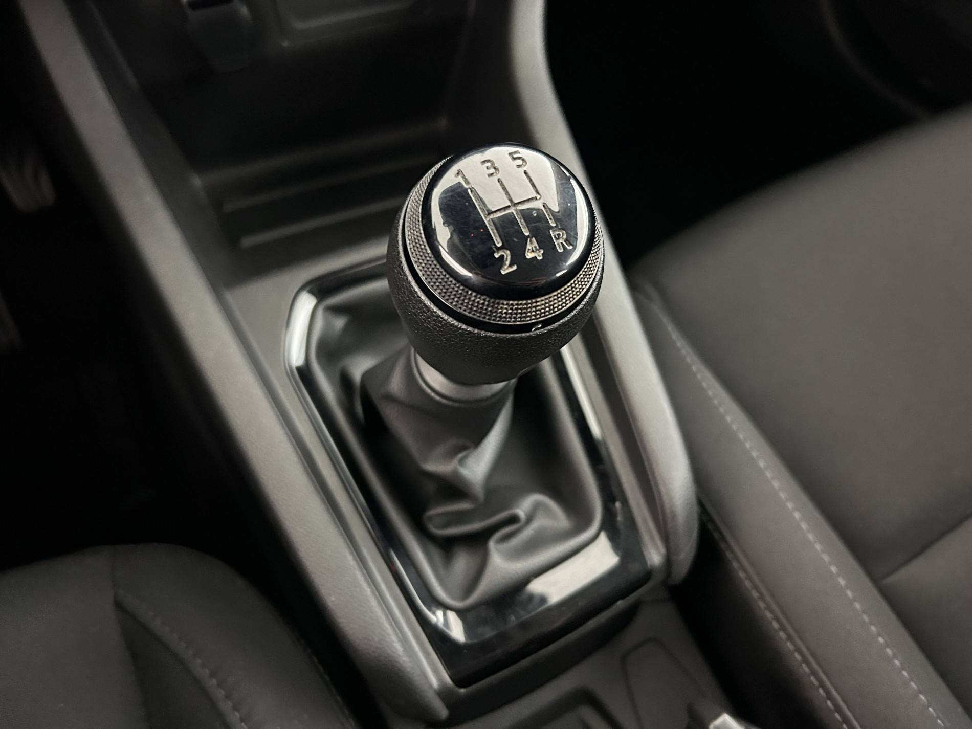 Vente en ligne Renault Clio 5 Clio SCe 65 - 21 au prix de 11 990 €