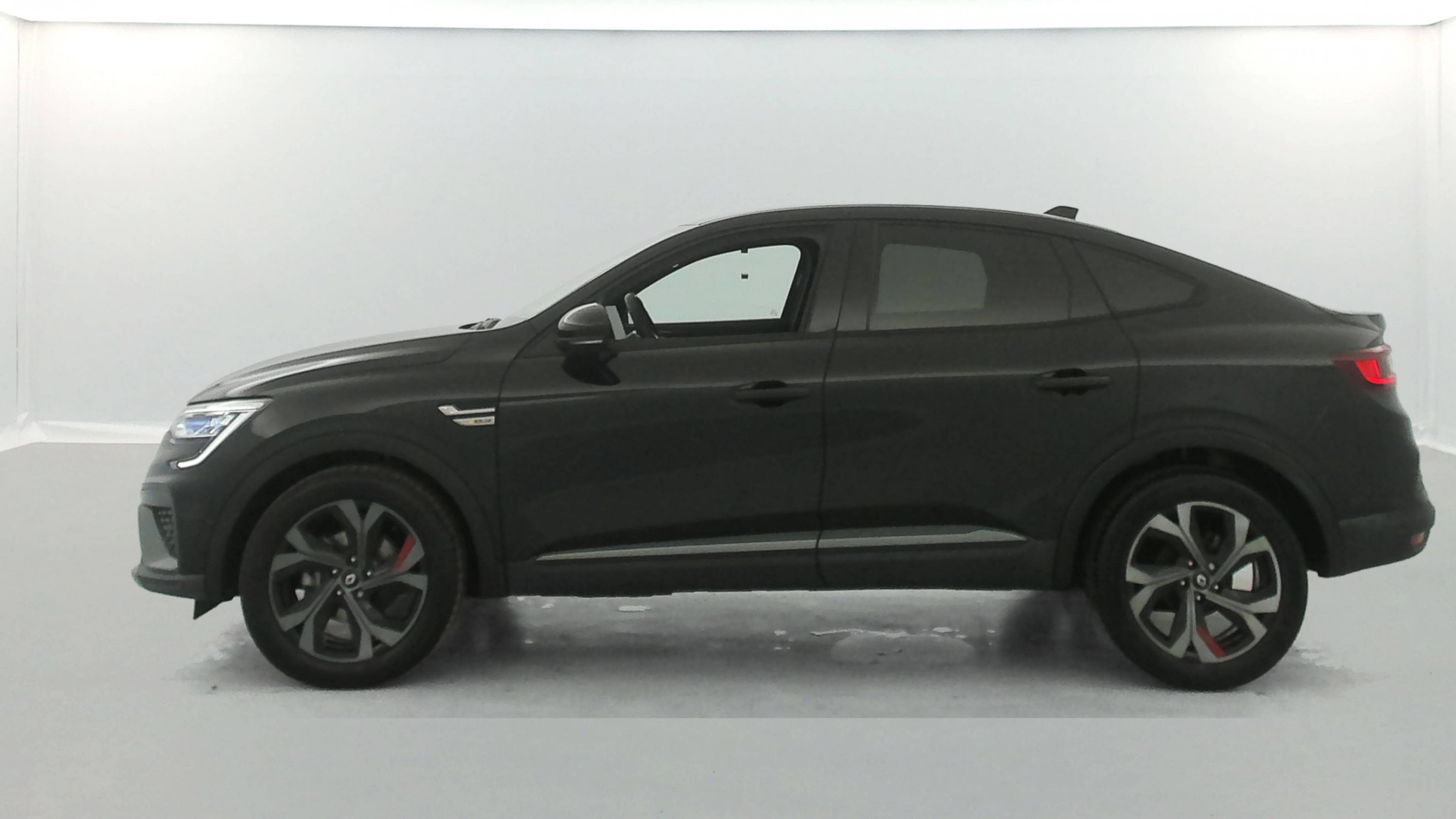 Vente en ligne Renault Arkana  E-Tech 145 - 21B au prix de 16 990 €
