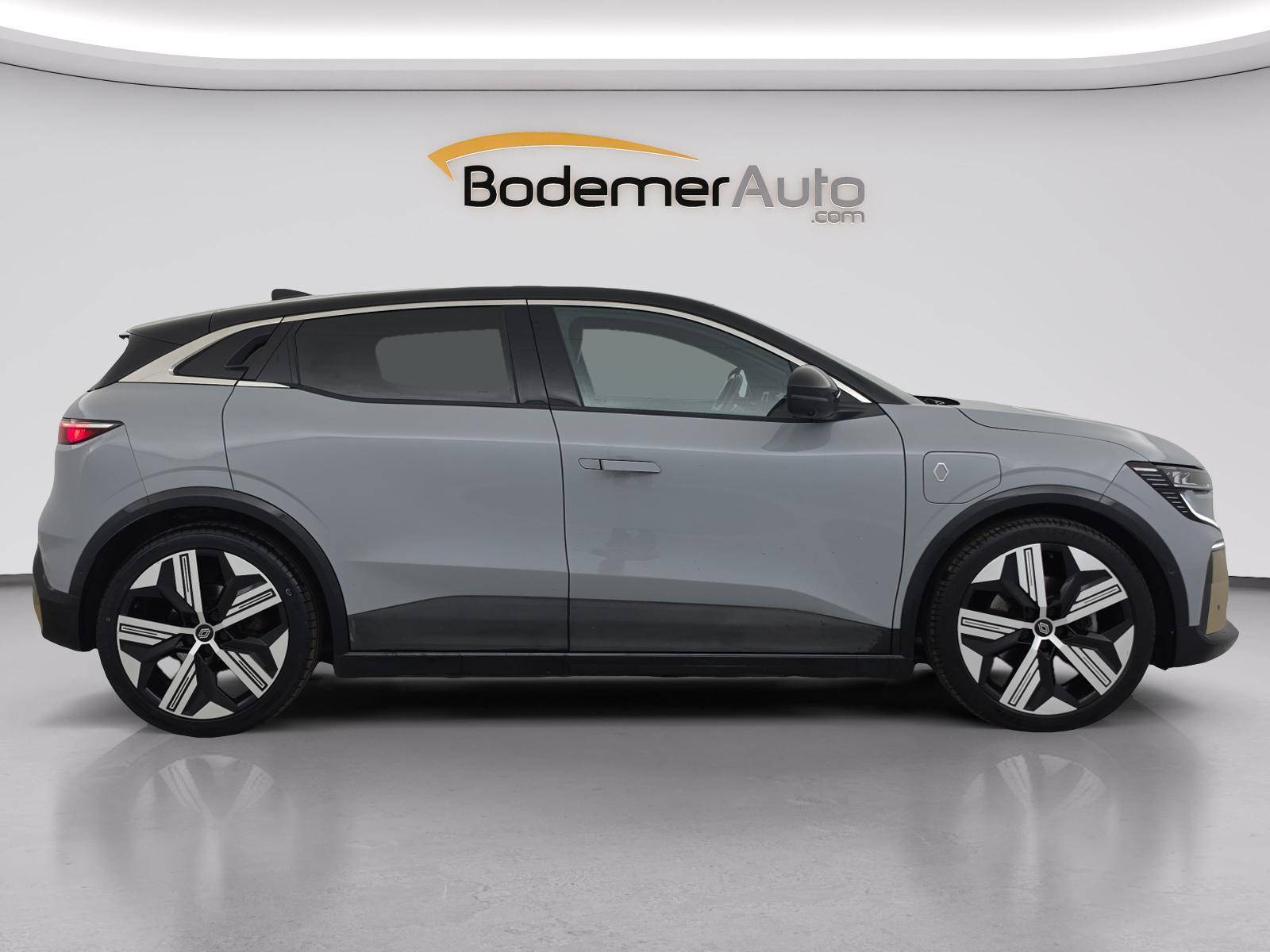 Vente en ligne Renault Megane E-Tech  EV60 220 ch super charge au prix de 24 950 €