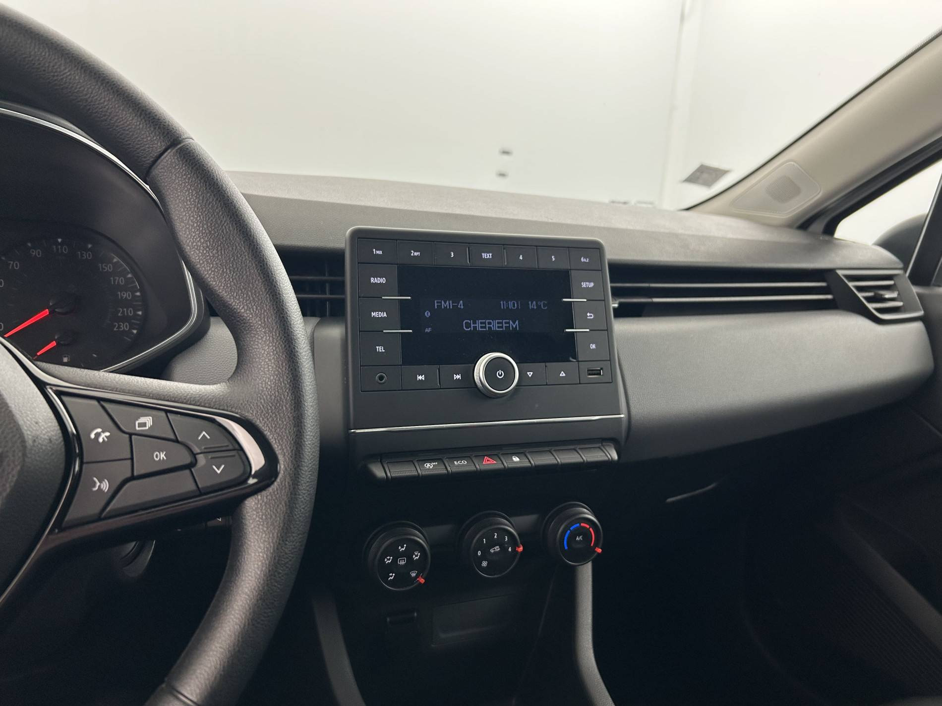 Vente en ligne Renault Clio 5 CLIO SOCIETE BLUE DCI 85 au prix de 12 990 €