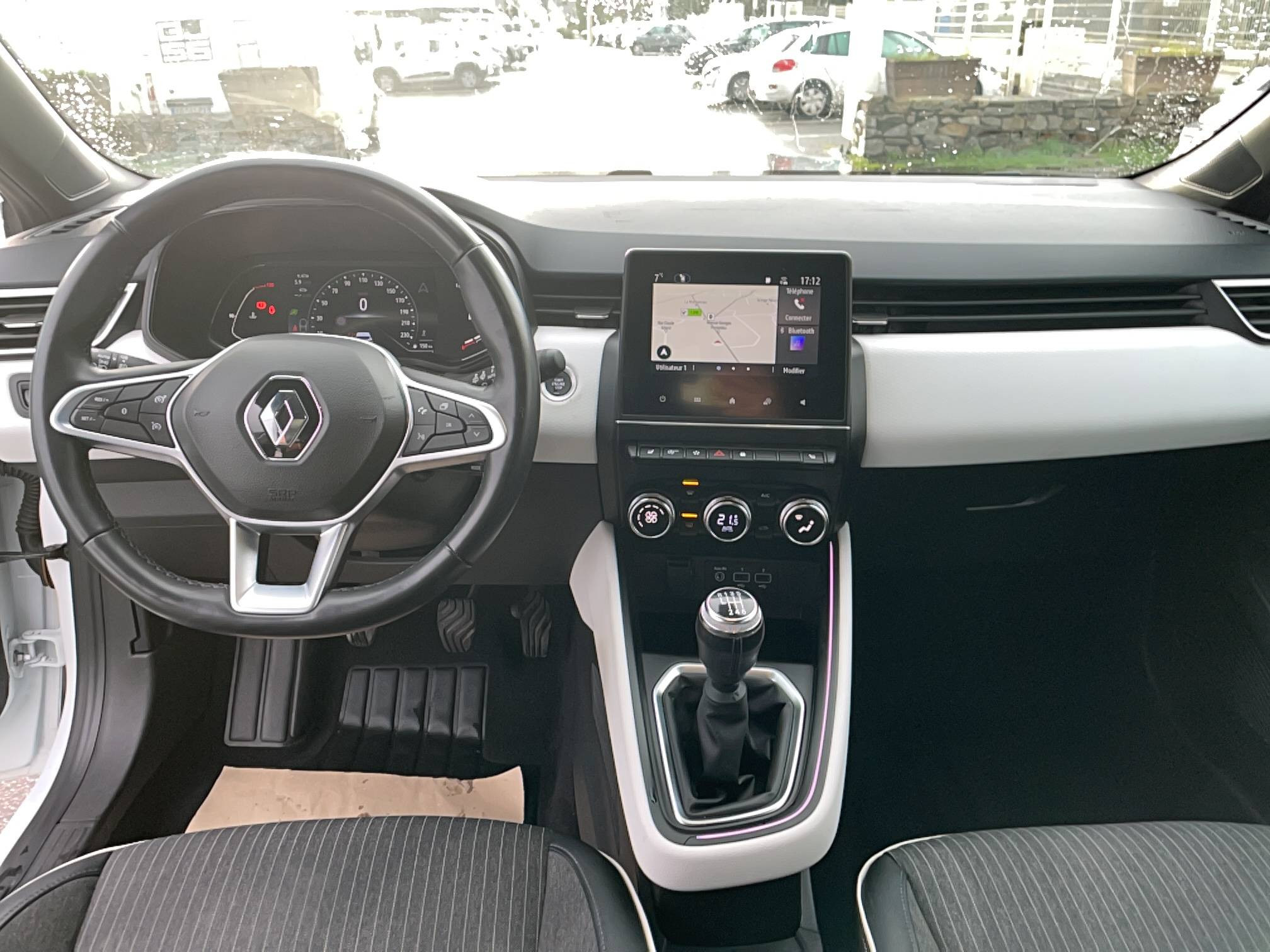 Vente en ligne Renault Clio 5 Clio TCe 90 au prix de 13 990 €