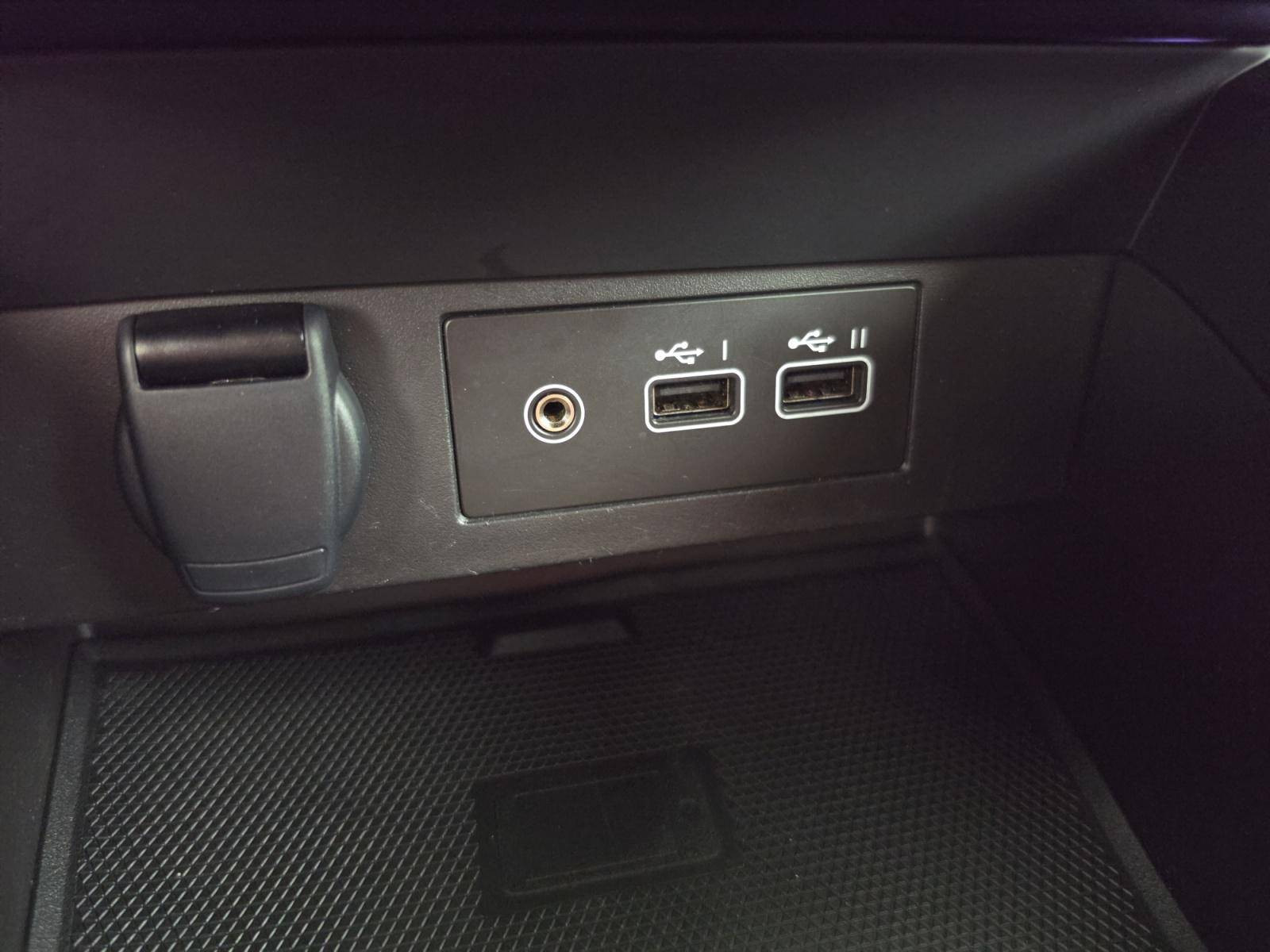 Vente en ligne Renault Clio 5 Clio E-Tech full hybrid 145 ch GSR2 au prix de 19 490 €