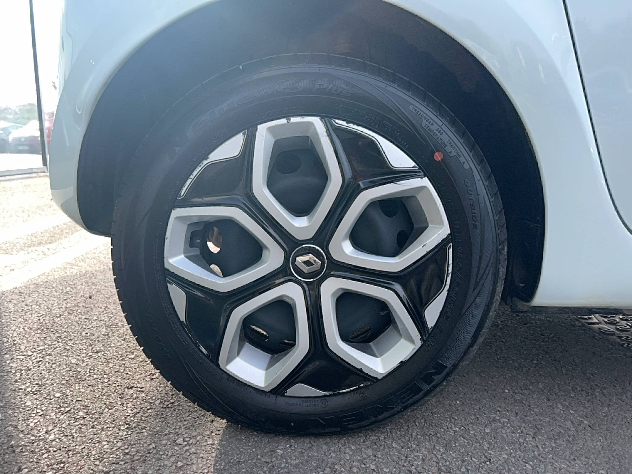 Vente en ligne Renault Twingo 3  SCe 65 au prix de 10 490 €