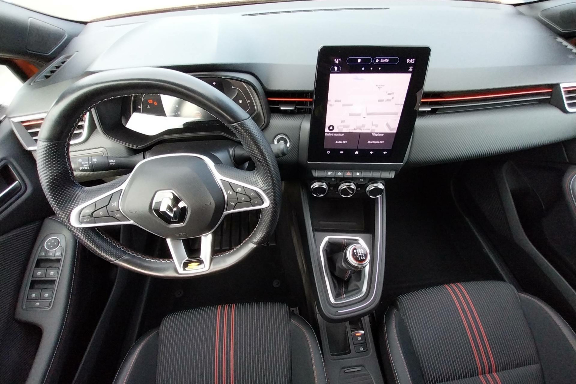 Vente en ligne Renault Clio 5 Clio TCe 140 - 21N au prix de 14 990 €