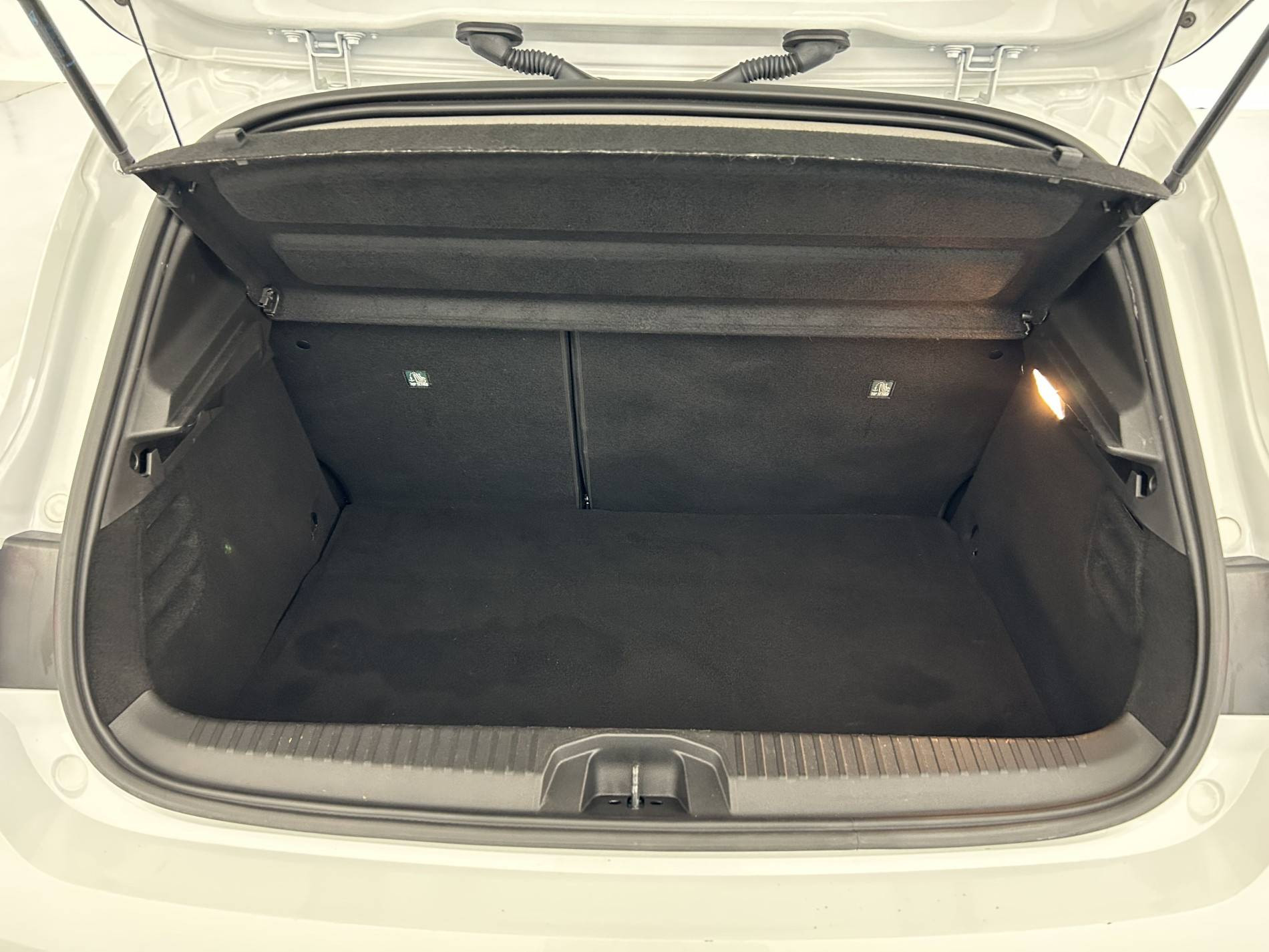 Vente en ligne Renault Clio 5 Clio E-Tech full hybrid 145 au prix de 18 290 €