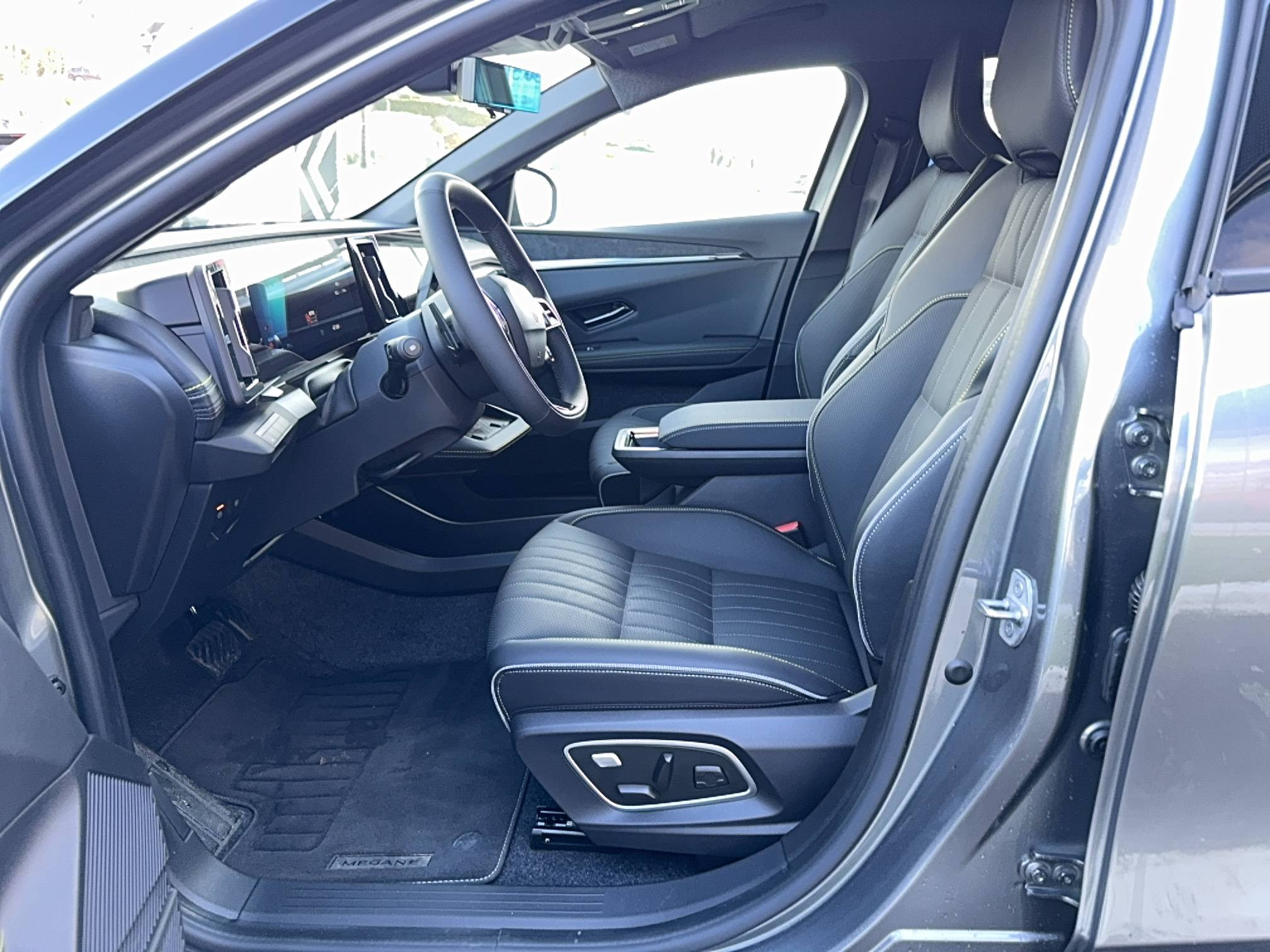 Vente en ligne Renault Megane E-Tech  220 ch autonomie confort GSR2 au prix de 41 790 €