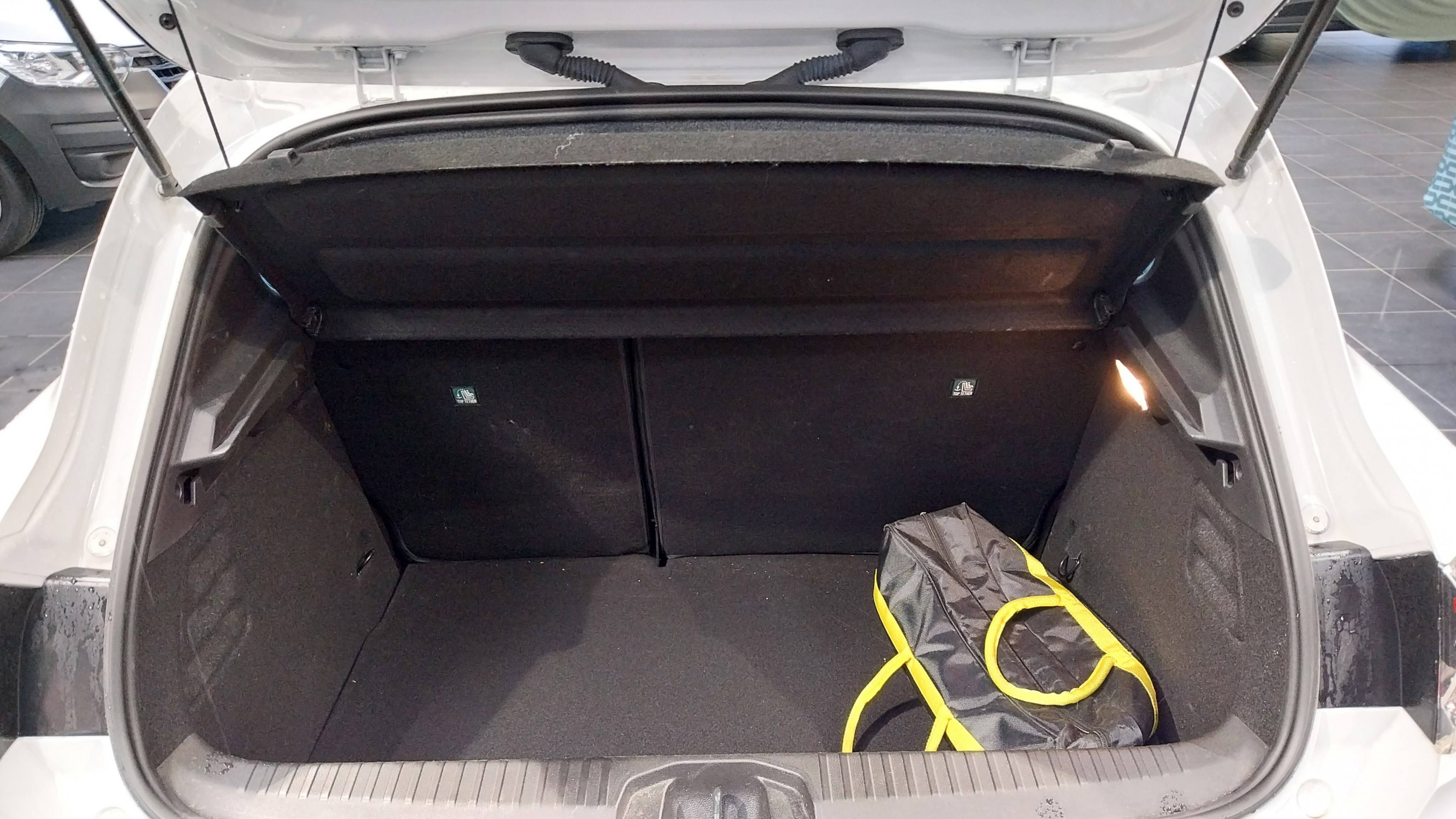 Vente en ligne Renault Clio 5 Clio E-Tech full hybrid 145 au prix de 20 890 €
