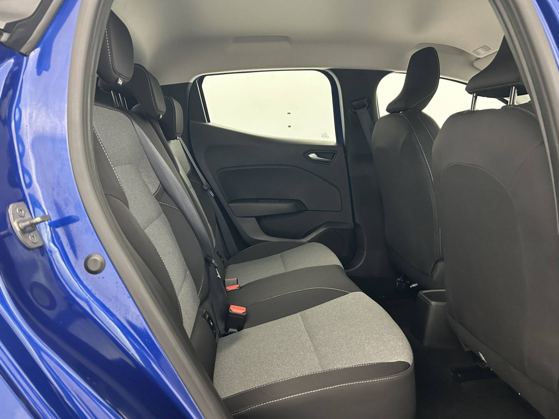 Vente en ligne Renault Clio 5 Clio TCe 90 au prix de 15 990 €